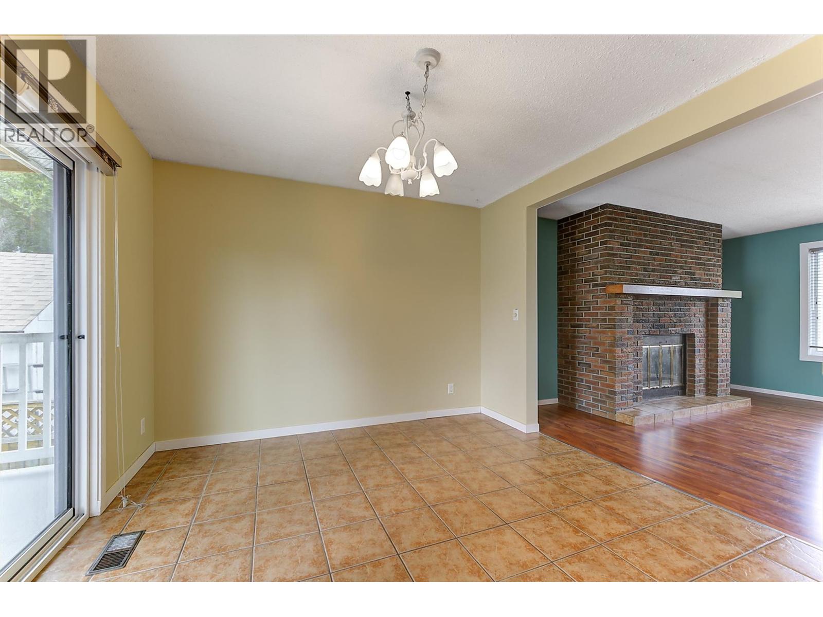 1392 Elm Street - 3