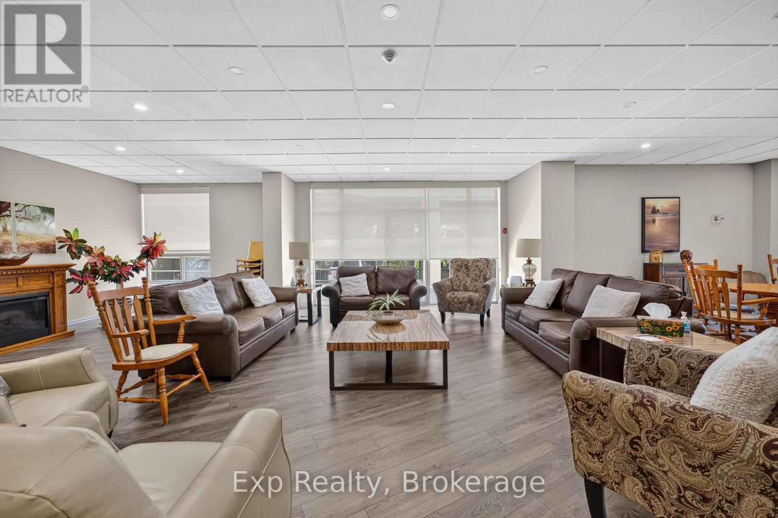 #305 344 FRONT STREET - Image 31