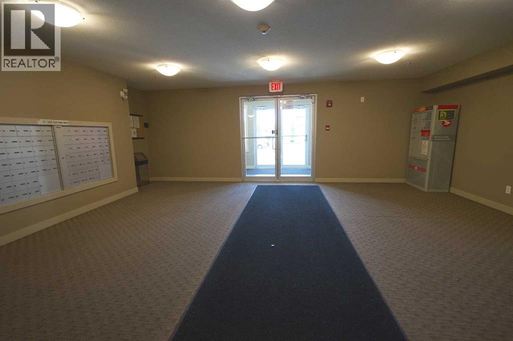 #409 15 Saddlestone Way NE - 2