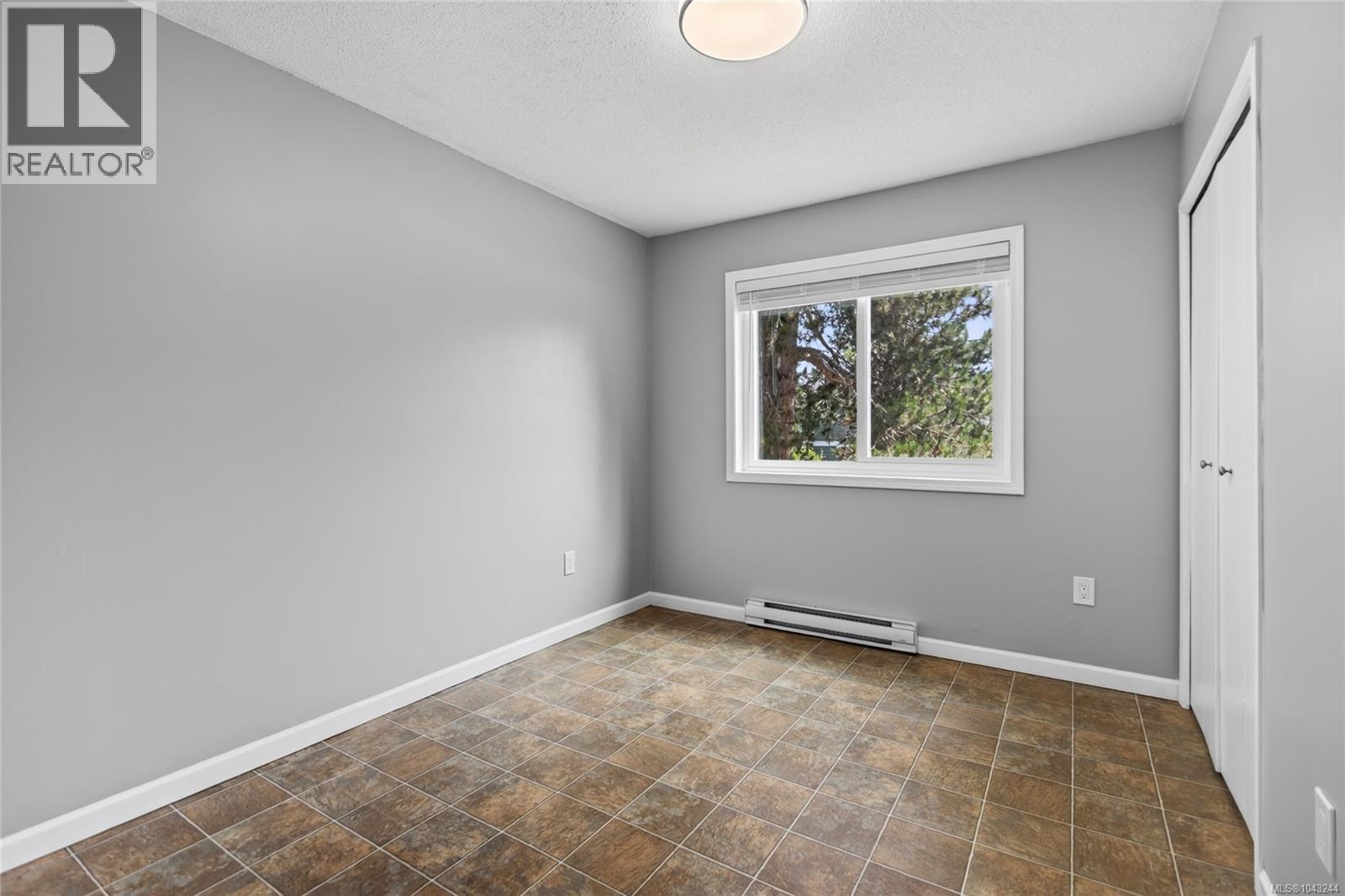 #206 175 Centennial Dr - 15