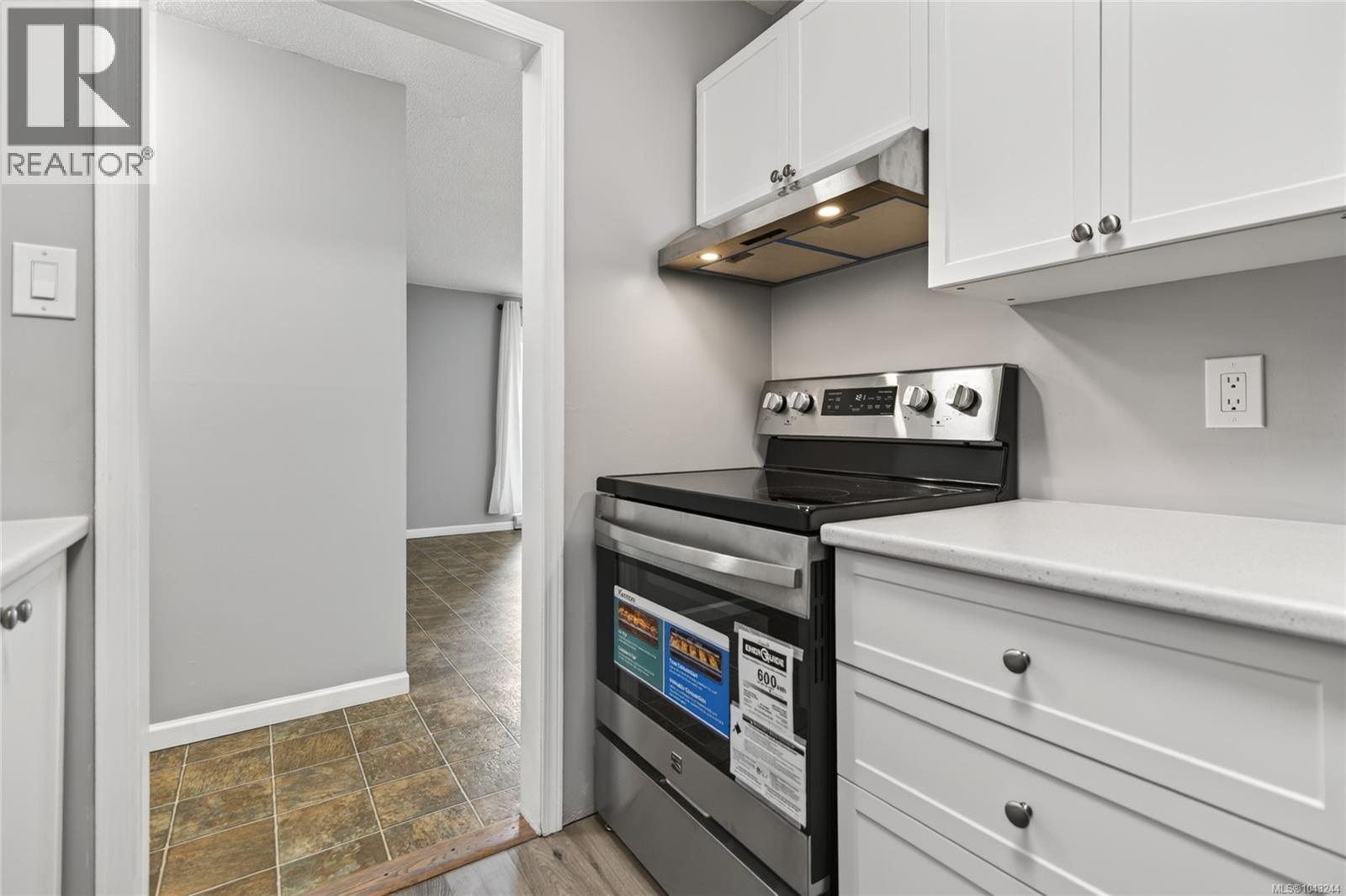 #206 175 Centennial Dr - 8