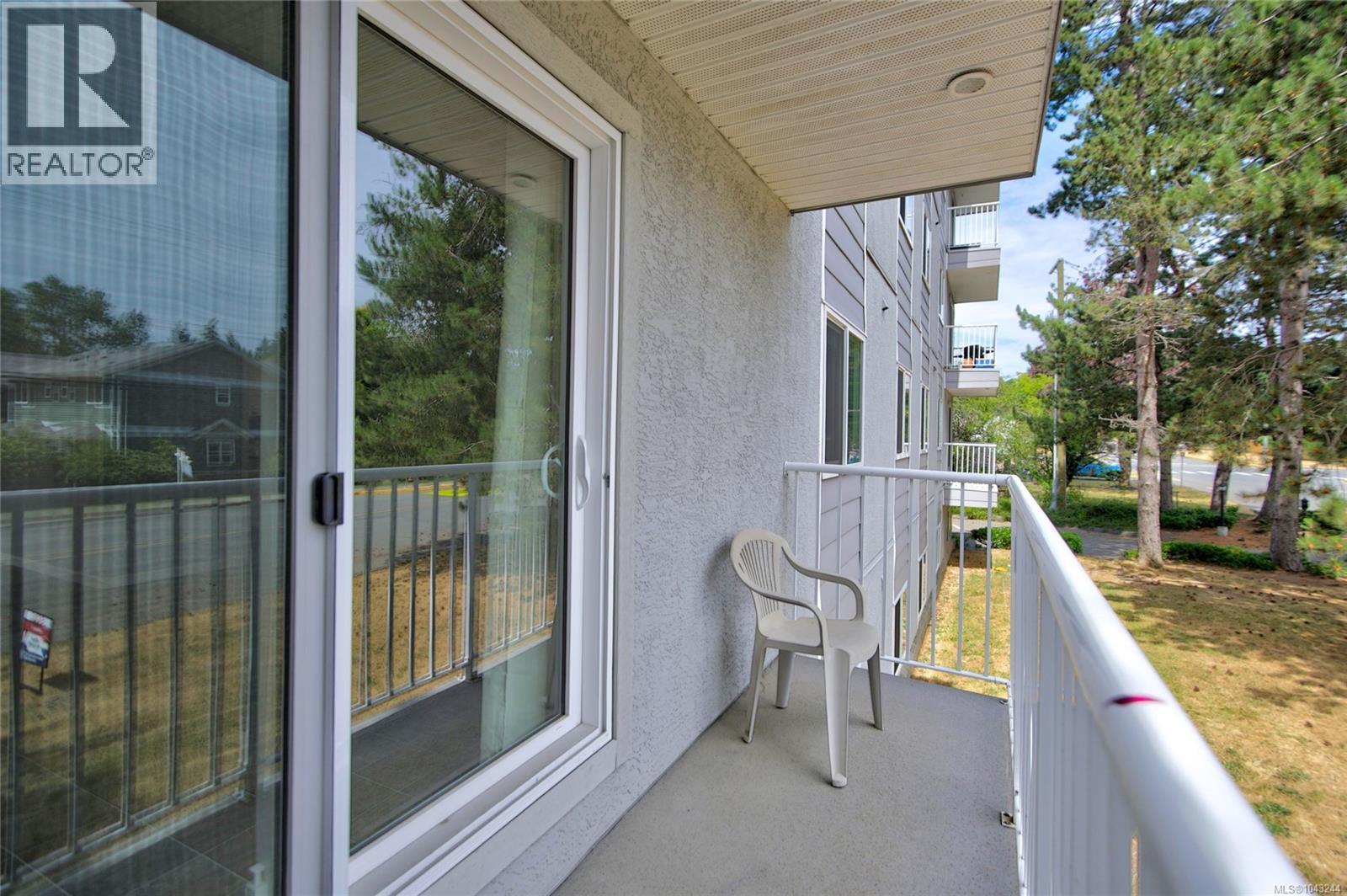 #206 175 Centennial Dr - 26