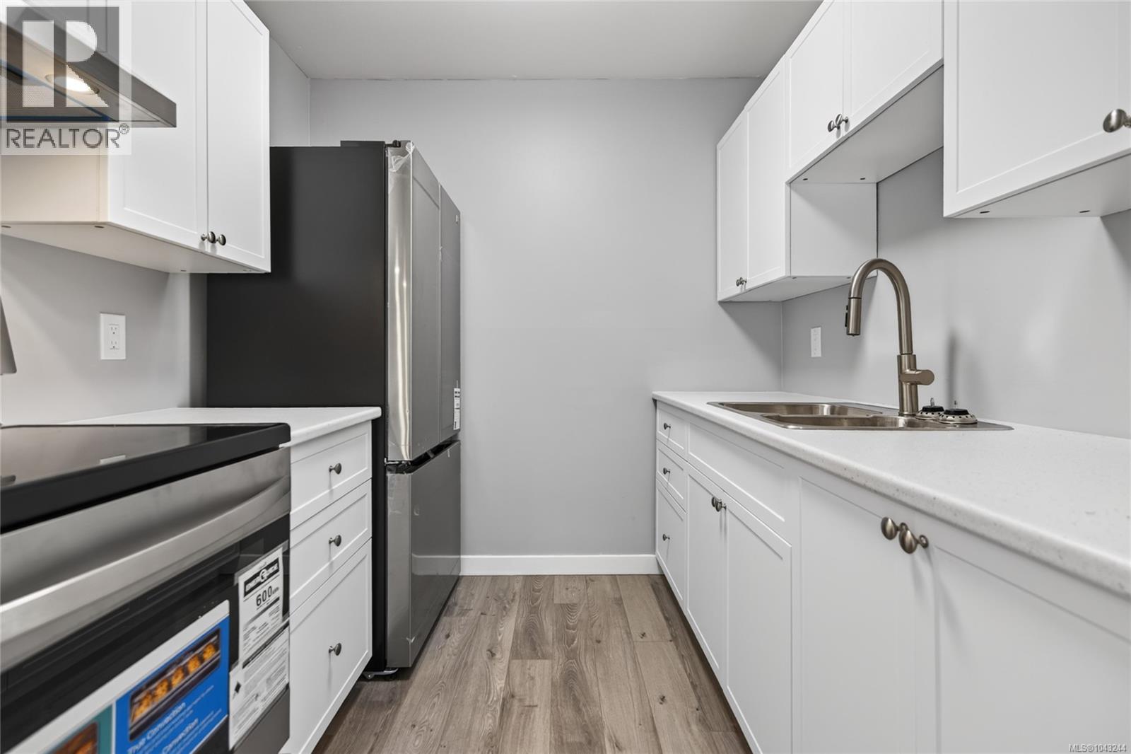 #206 175 Centennial Dr - 9