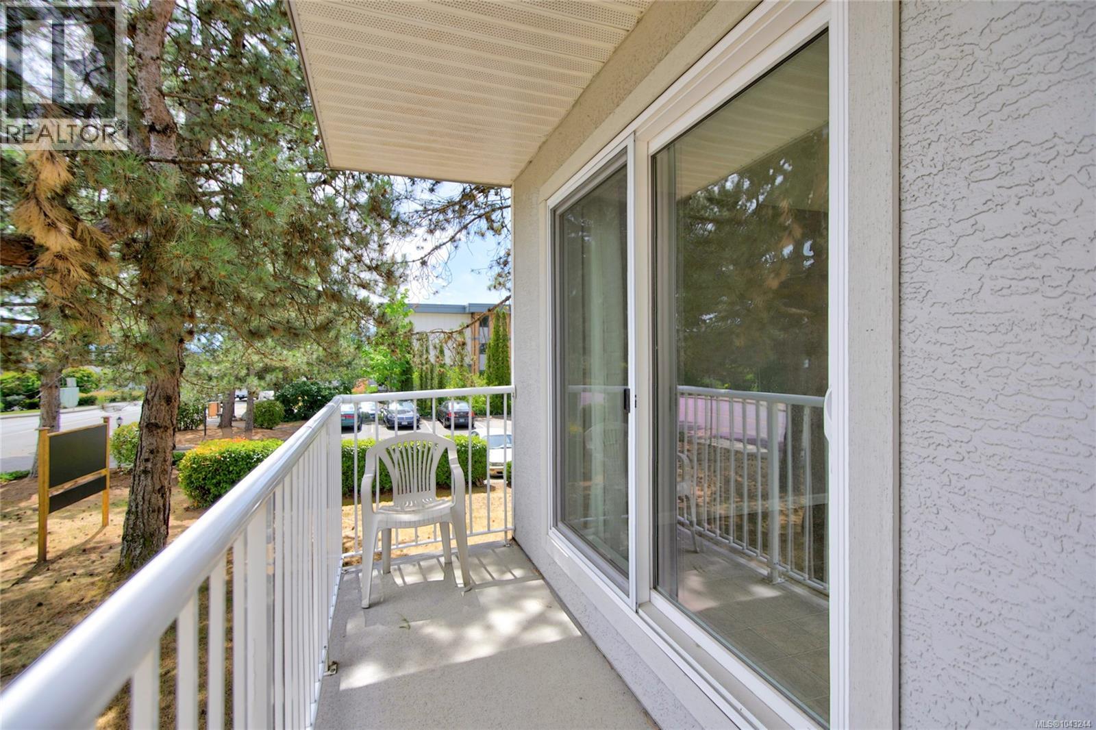 #206 175 Centennial Dr - 21