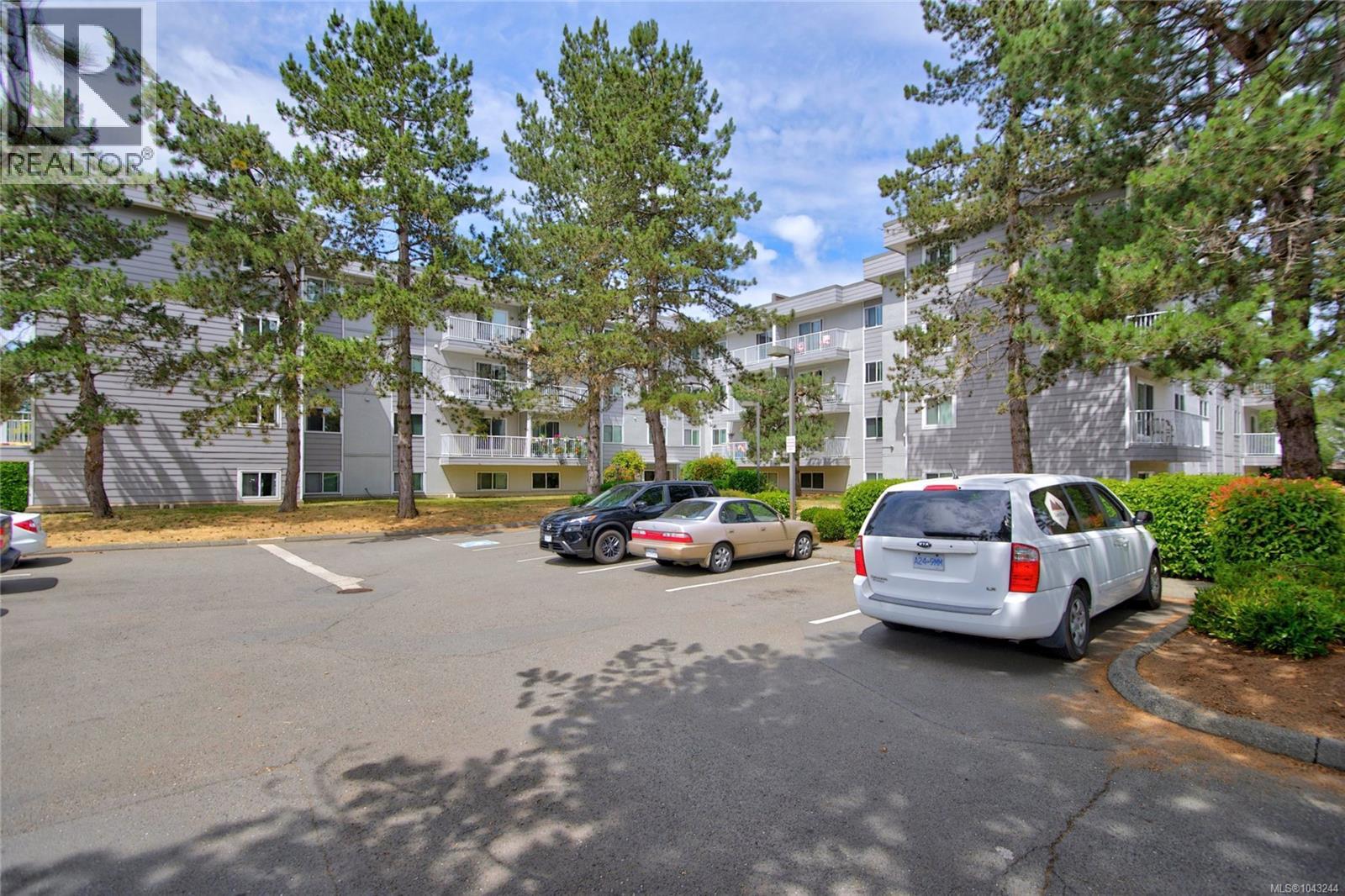 #206 175 Centennial Dr - 39