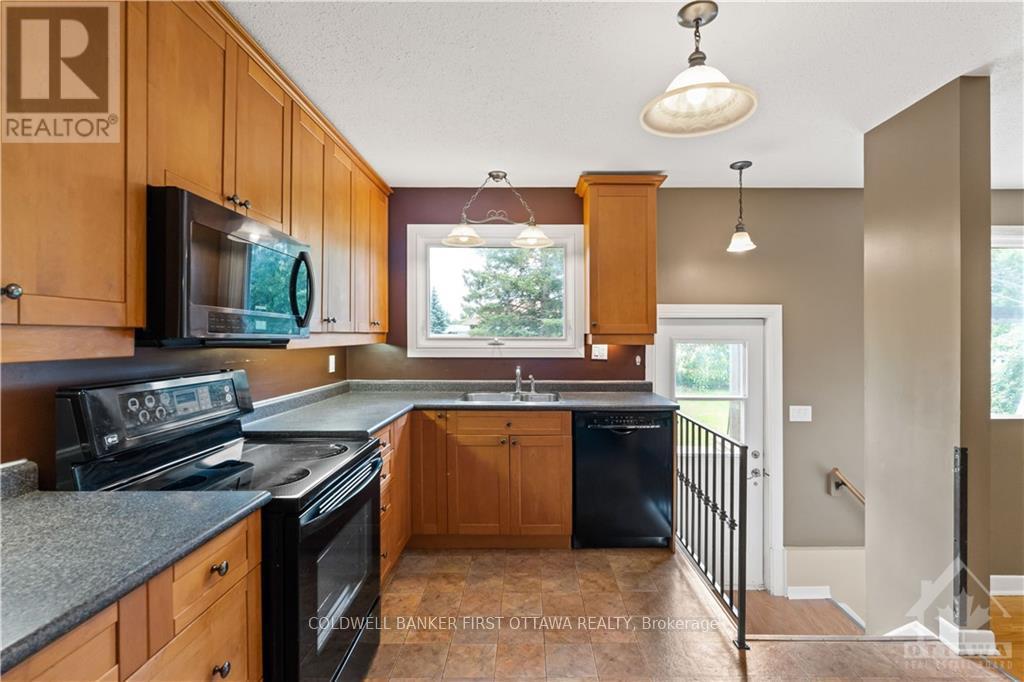 12 OAKWOOD AVENUE, Ottawa. Luxury613. By Peter Sagos - Image 10