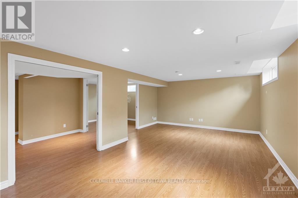 12 OAKWOOD AVENUE, Ottawa. Luxury613. By Peter Sagos - Image 19
