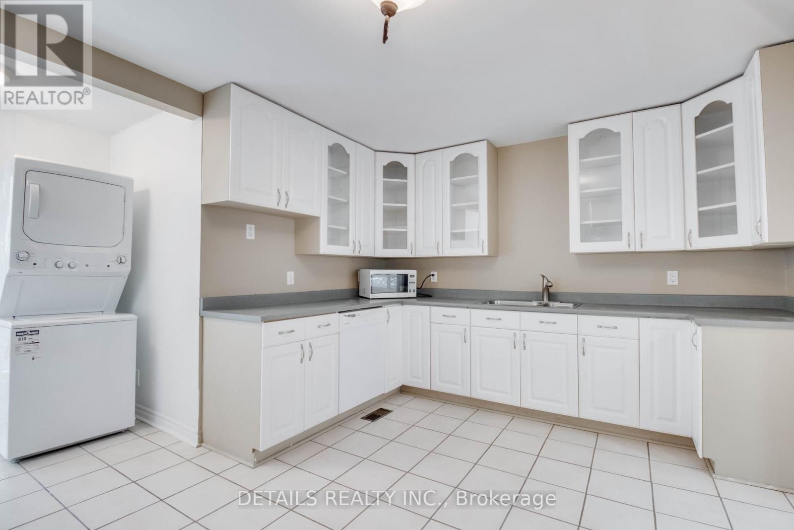 A – 2551 INNES AVENUE, Ottawa. Luxury613. By Peter Sagos - Image 11