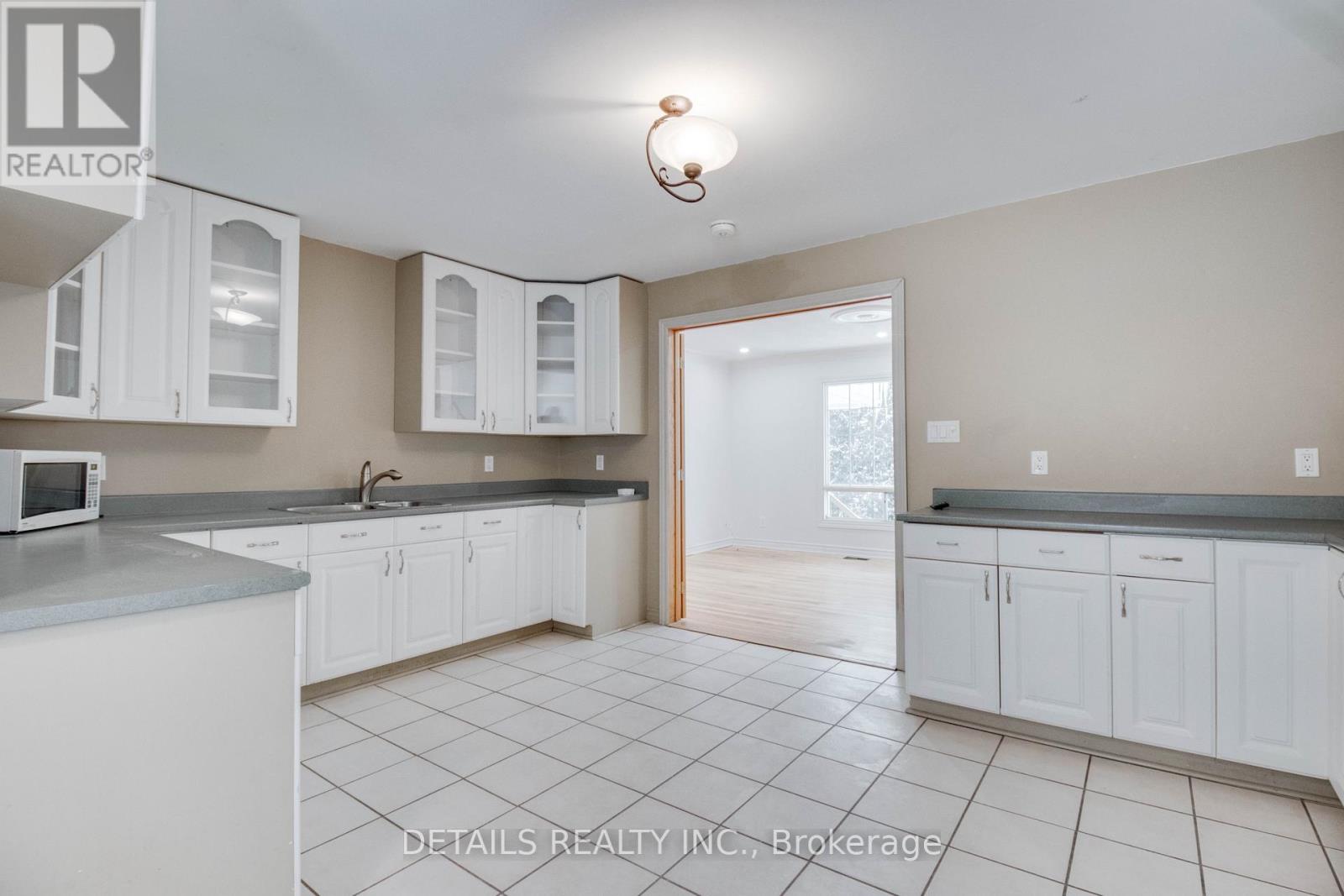 A – 2551 INNES AVENUE, Ottawa. Luxury613. By Peter Sagos - Image 12