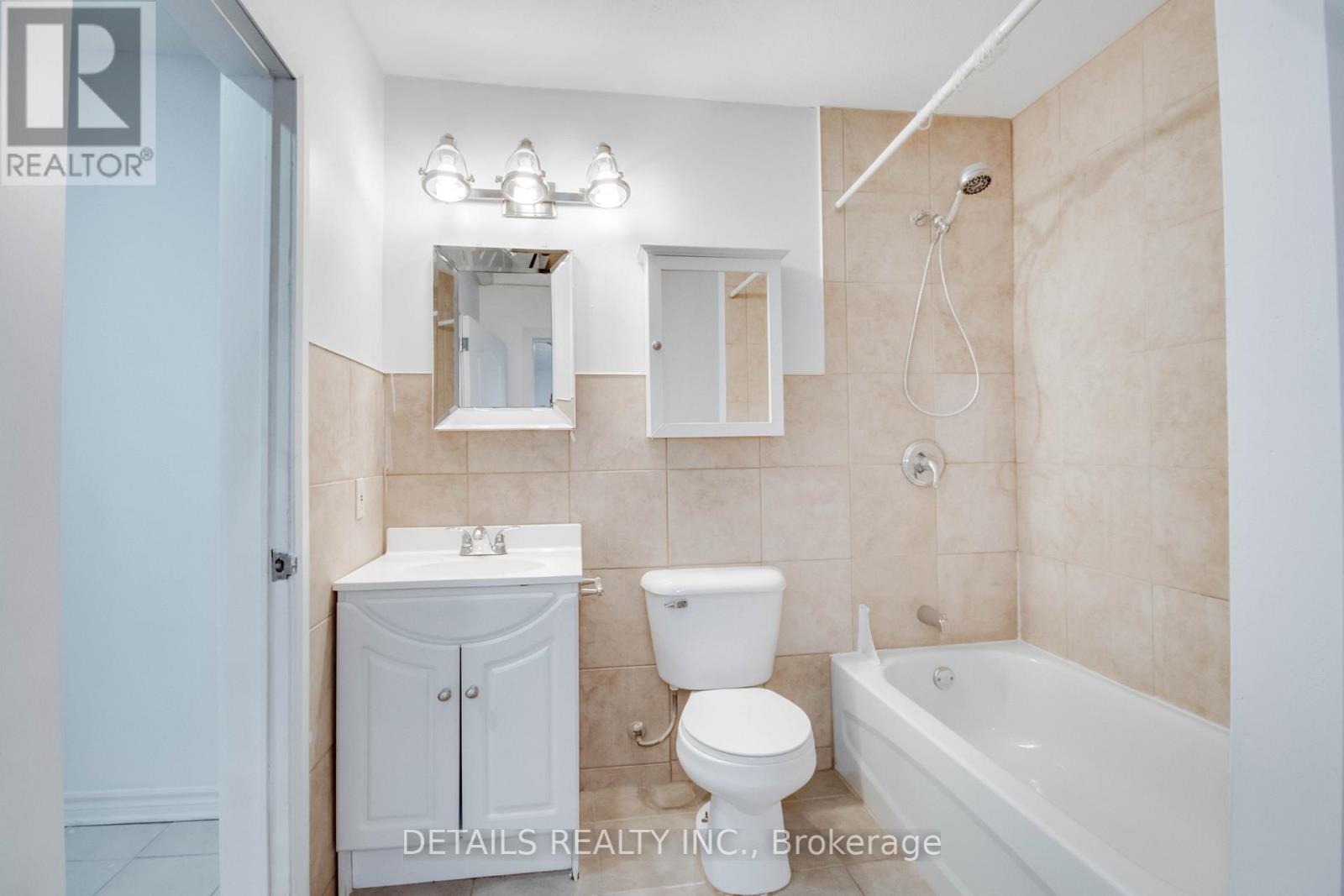 A – 2551 INNES AVENUE, Ottawa. Luxury613. By Peter Sagos - Image 24