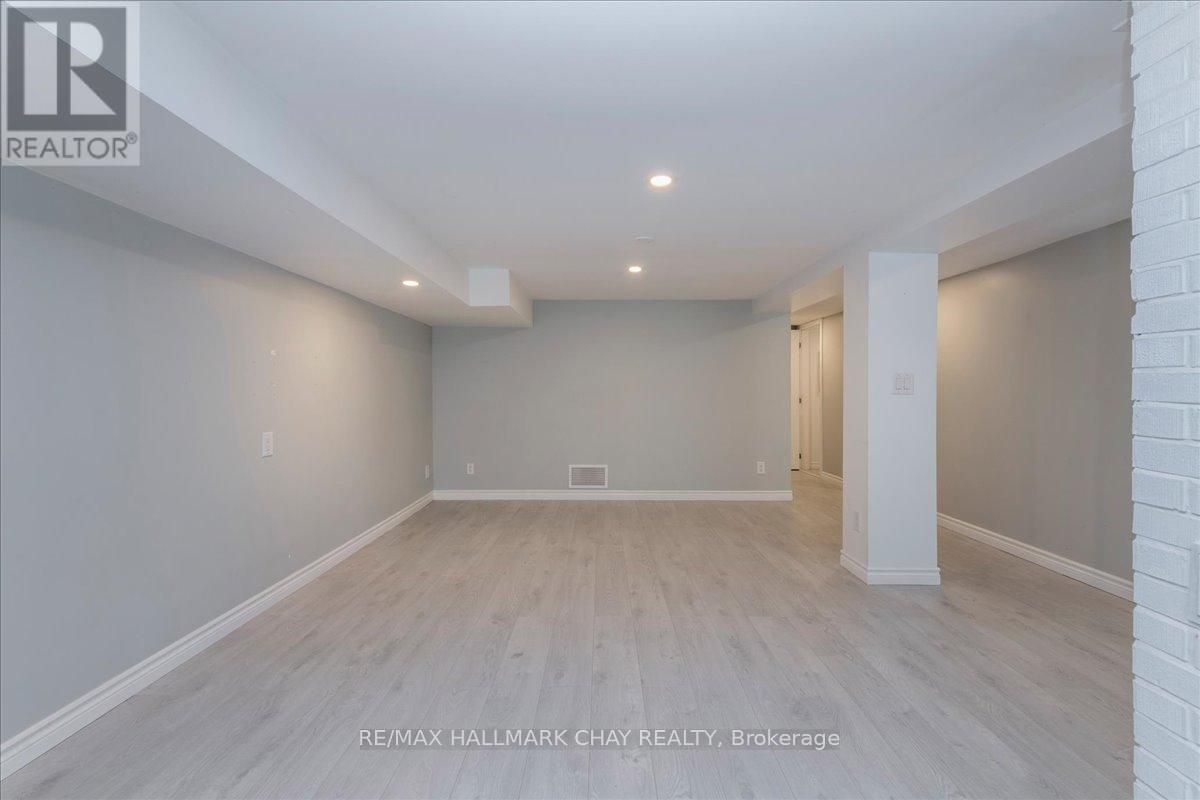 69 RODNEY STREET - 31