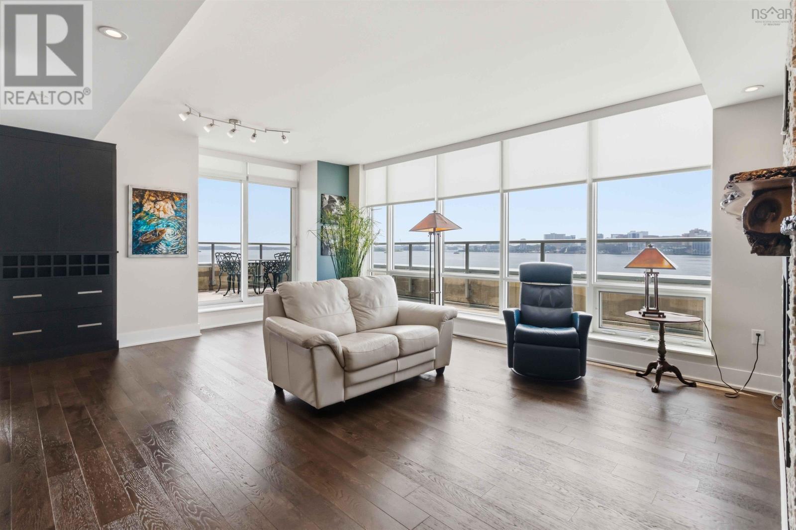 #403 67 Kings Wharf Place - 12