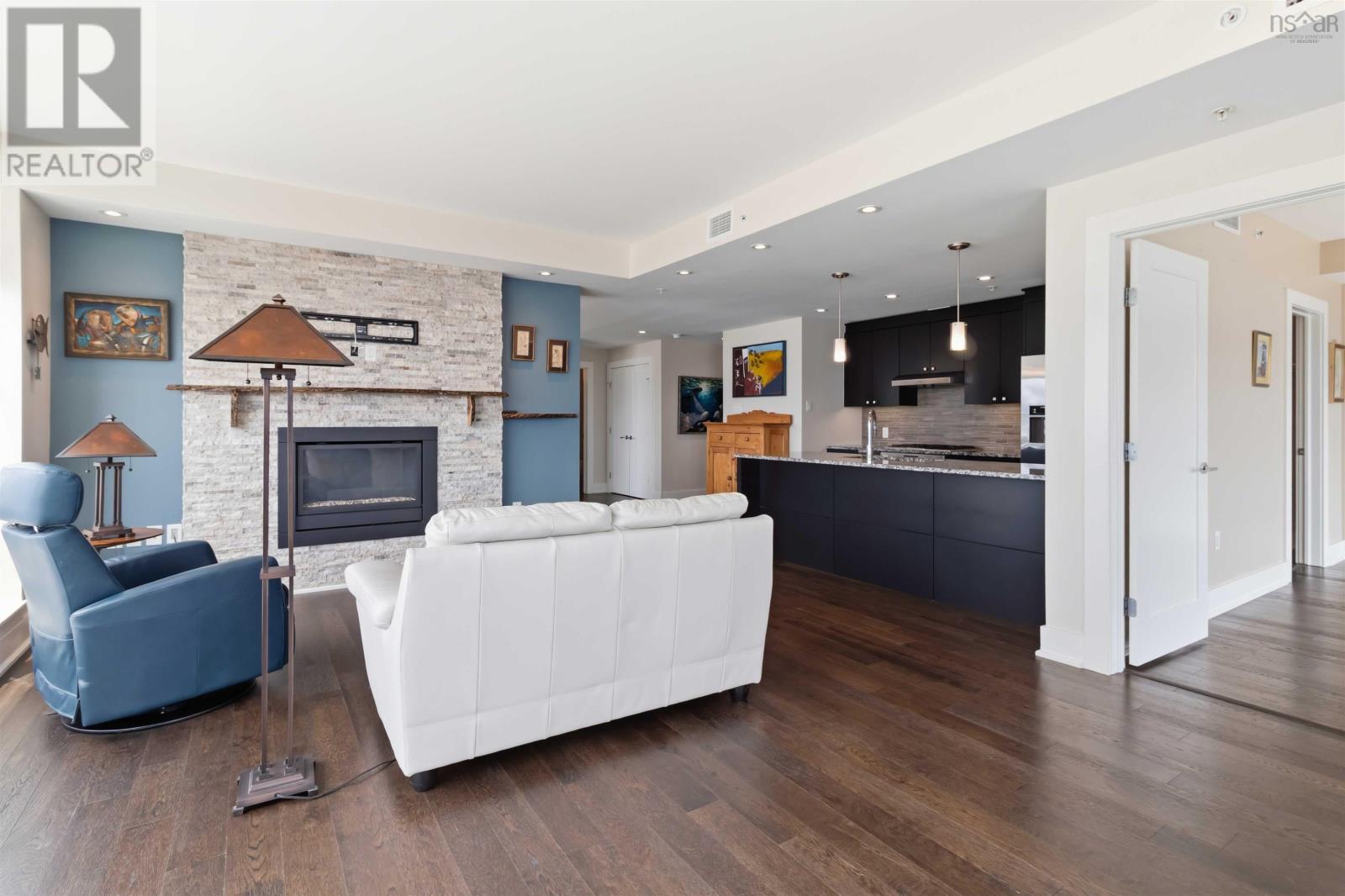 #403 67 Kings Wharf Place - 10