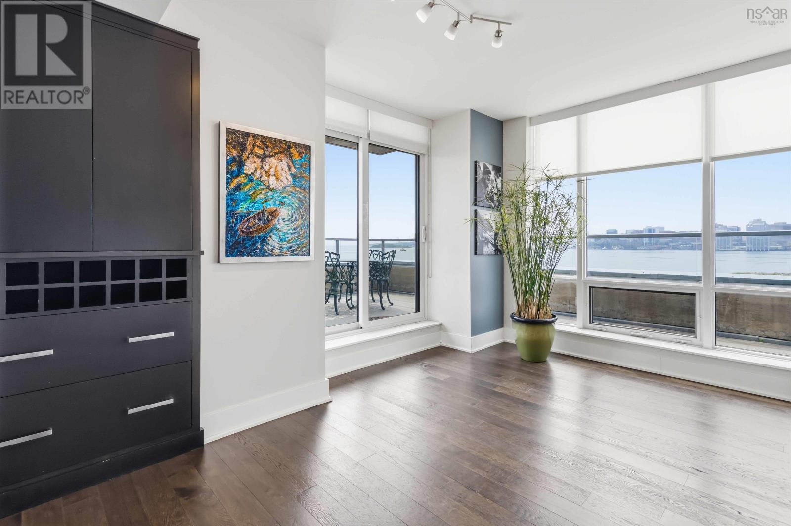 #403 67 Kings Wharf Place - 14