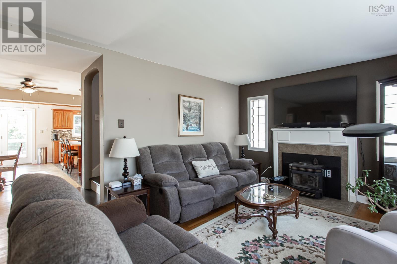 112 Main Street - 17
