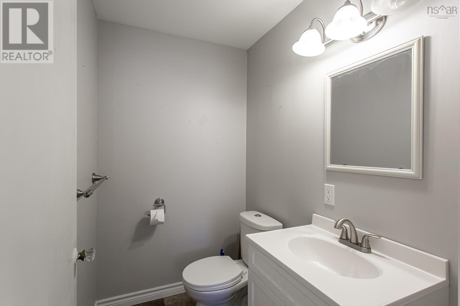 112 Main Street - 22