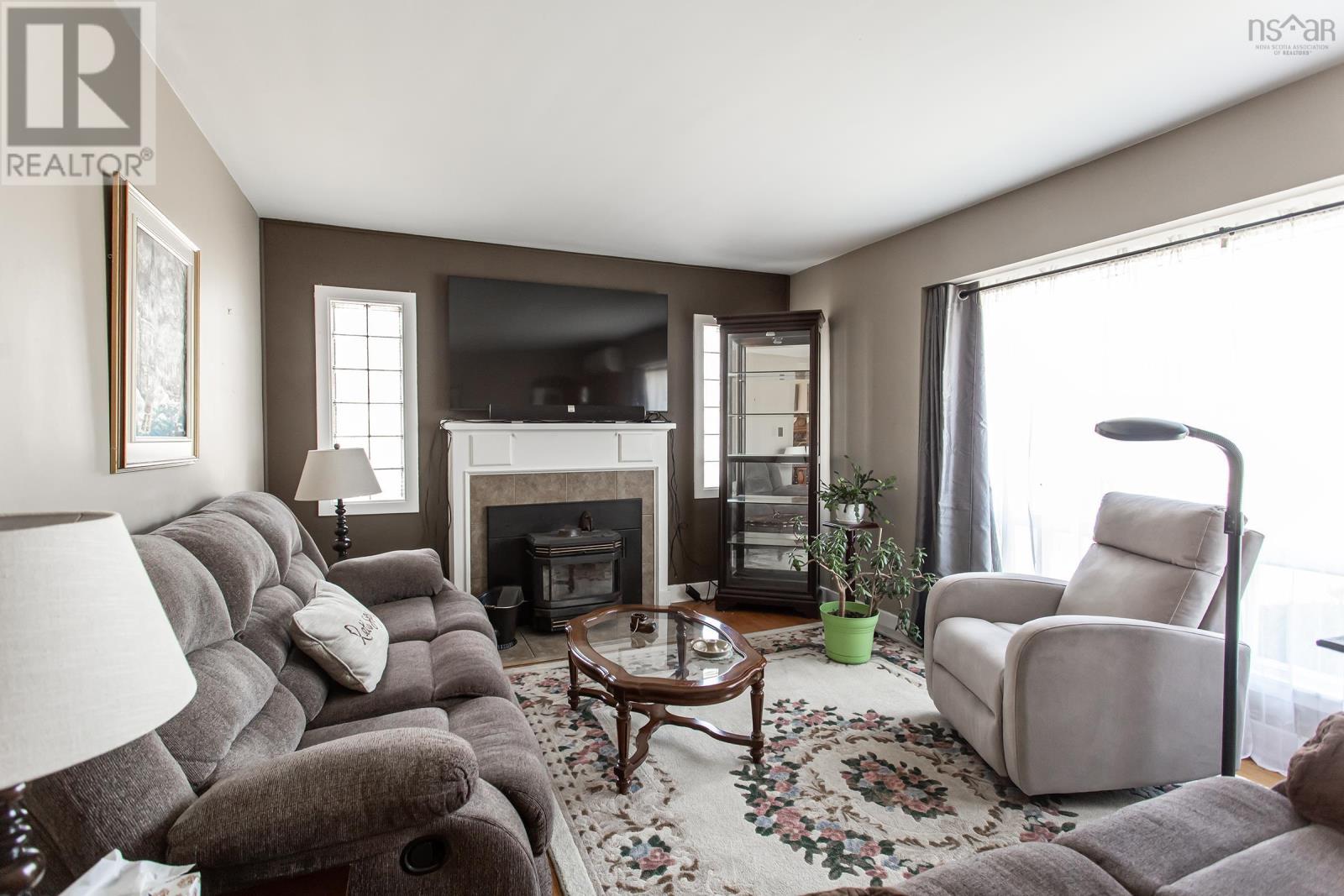 112 Main Street - 16