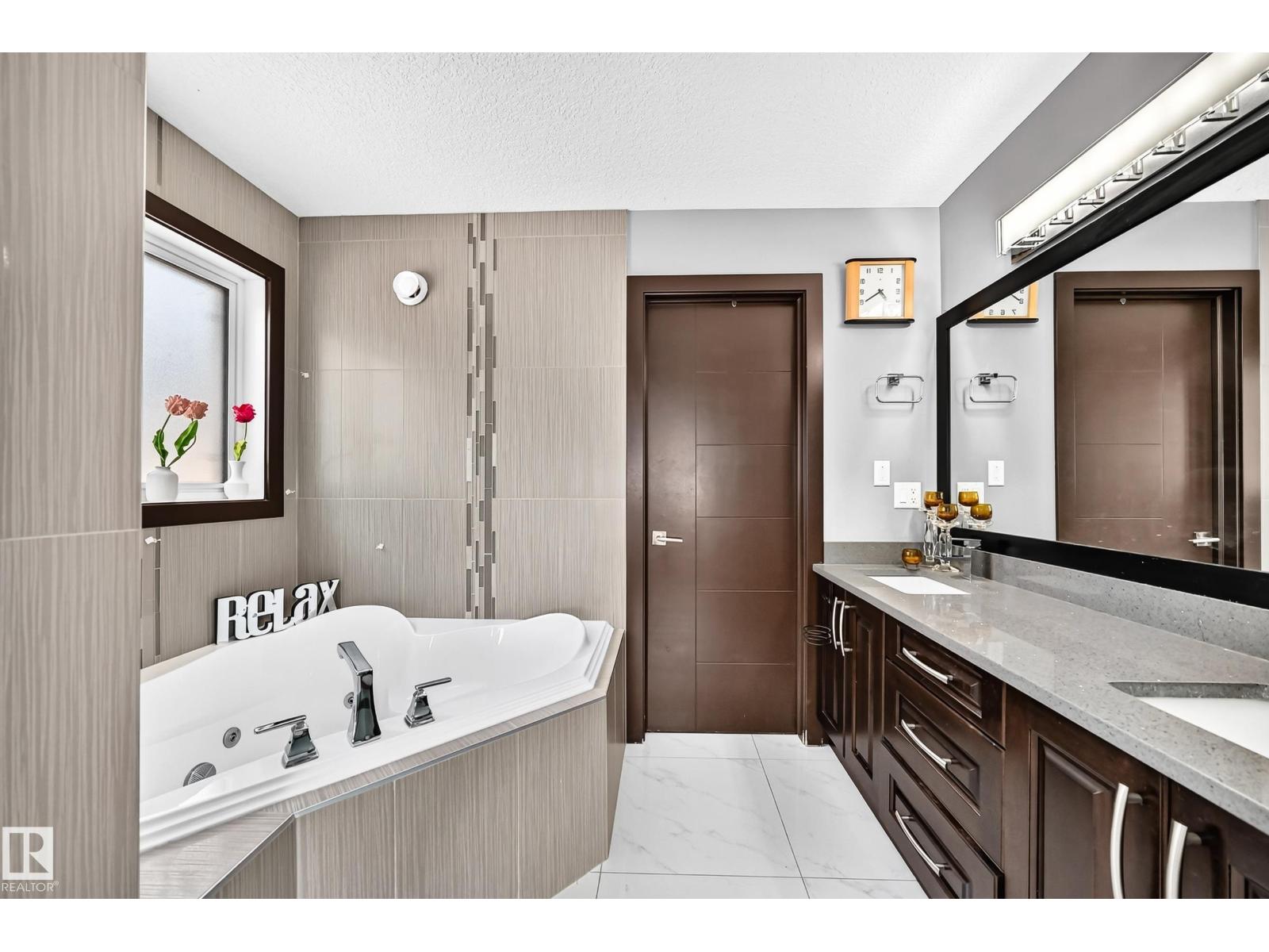 16244 138 ST NW - 34