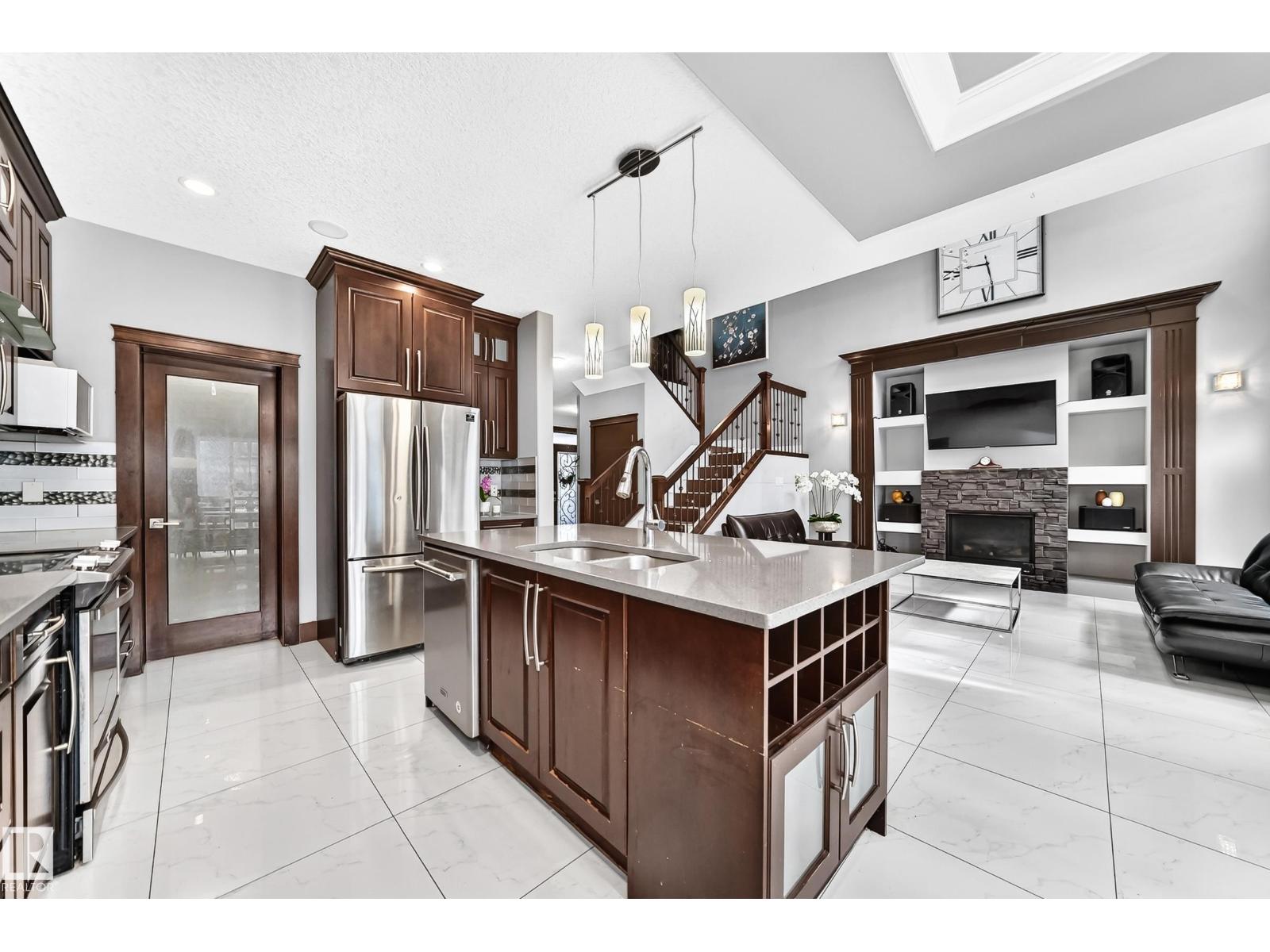 16244 138 ST NW - 10