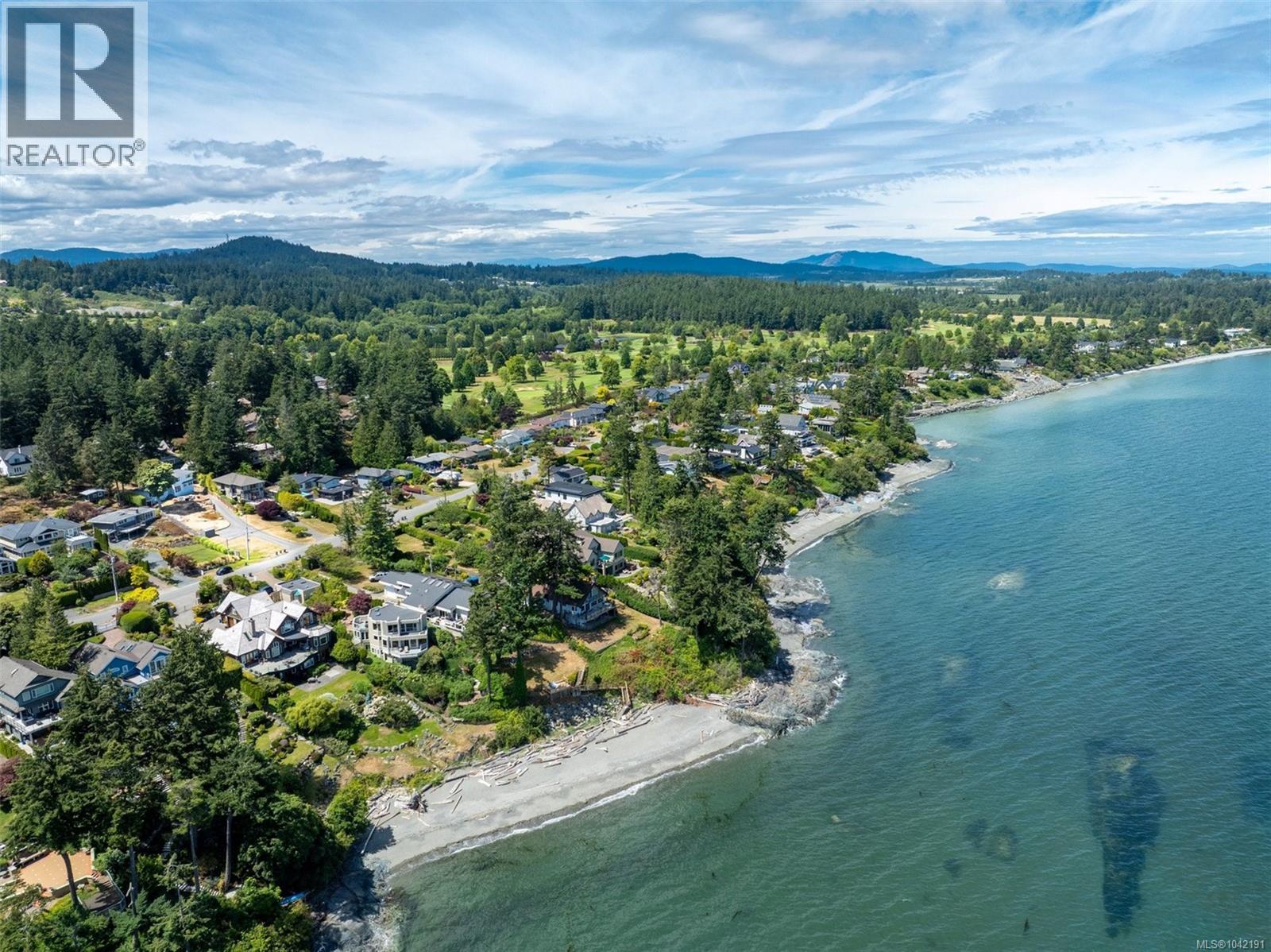  5270 Parker Avenue, Saanich