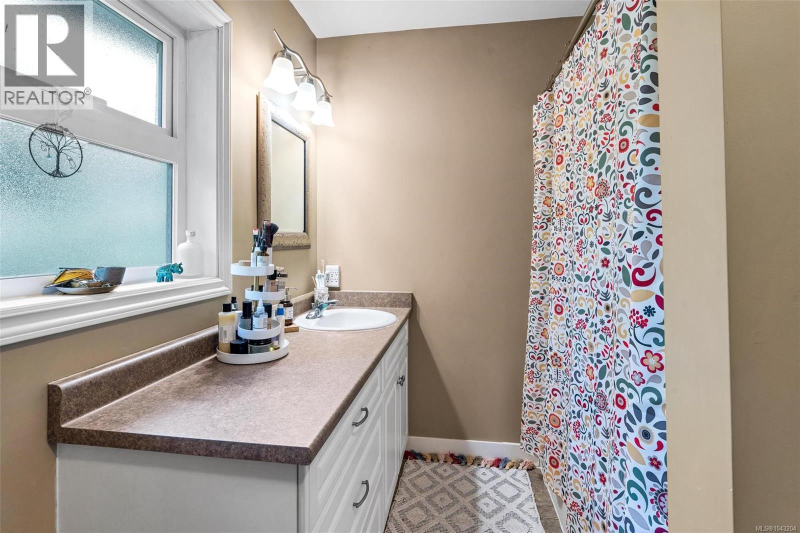 355 Beech Ave - 13