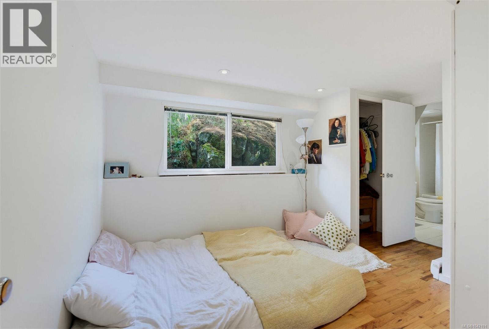  5270 Parker Avenue, Saanich