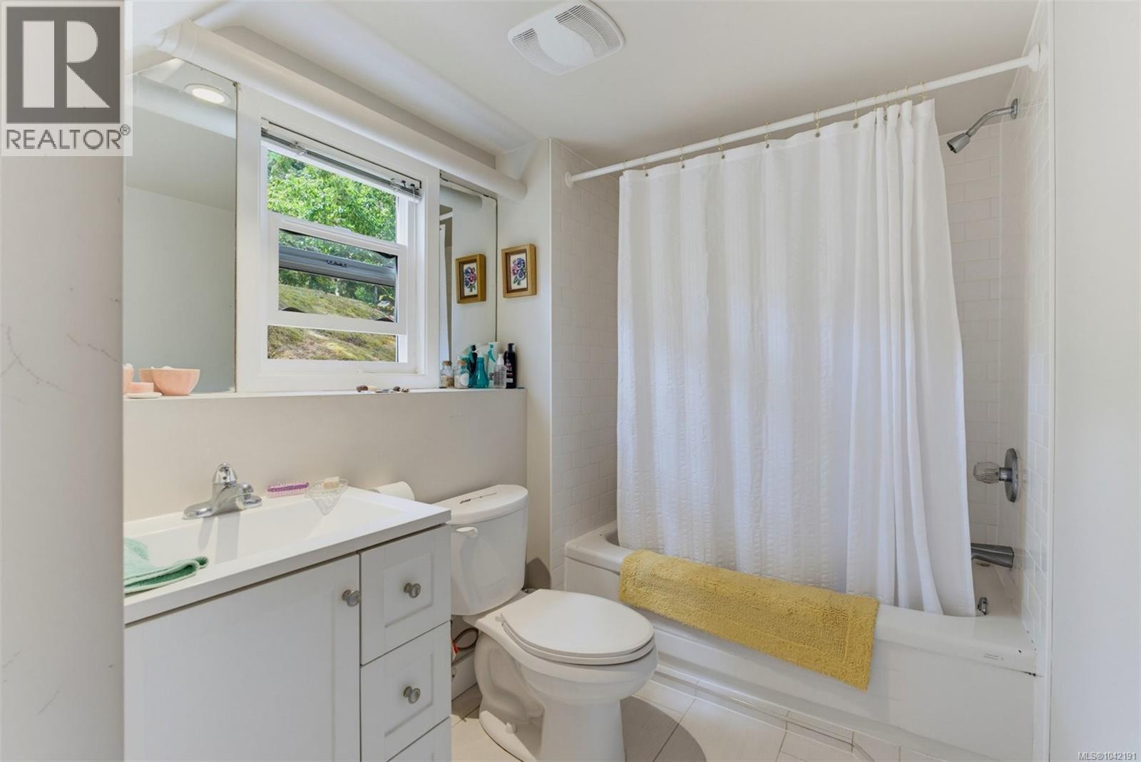  5270 Parker Avenue, Saanich