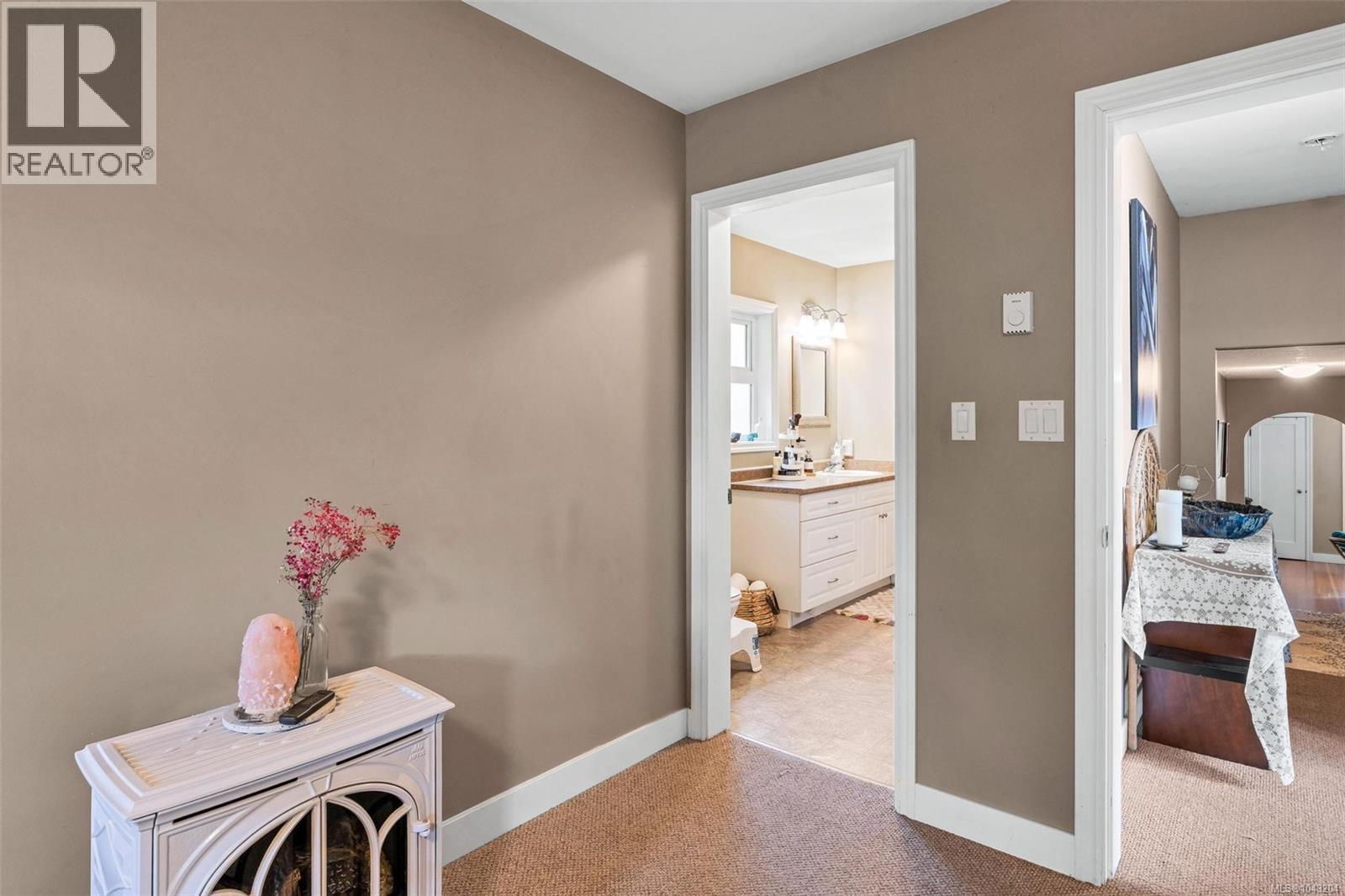 355 Beech Ave - 11