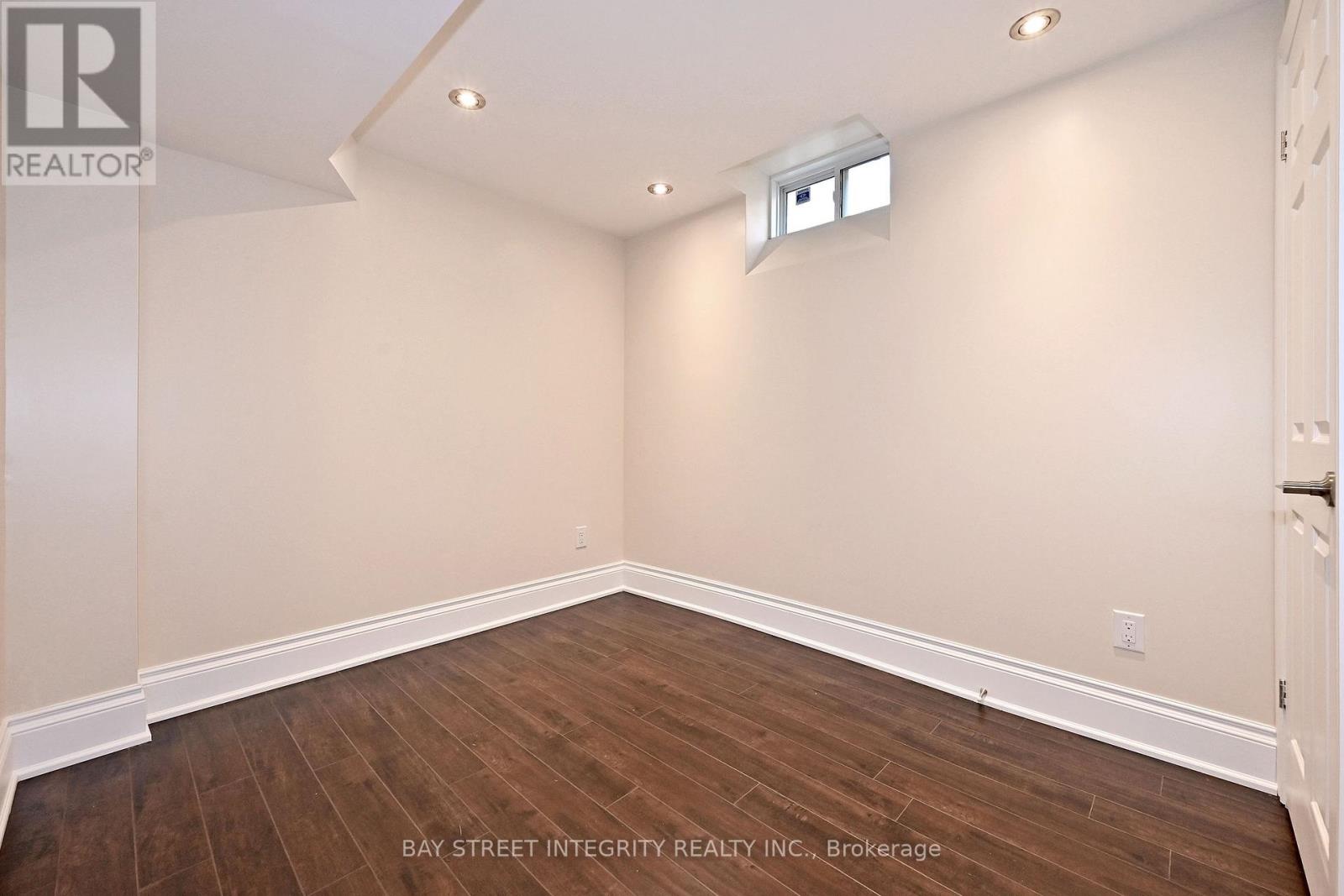 95 ALPINE CRESCENT - 32