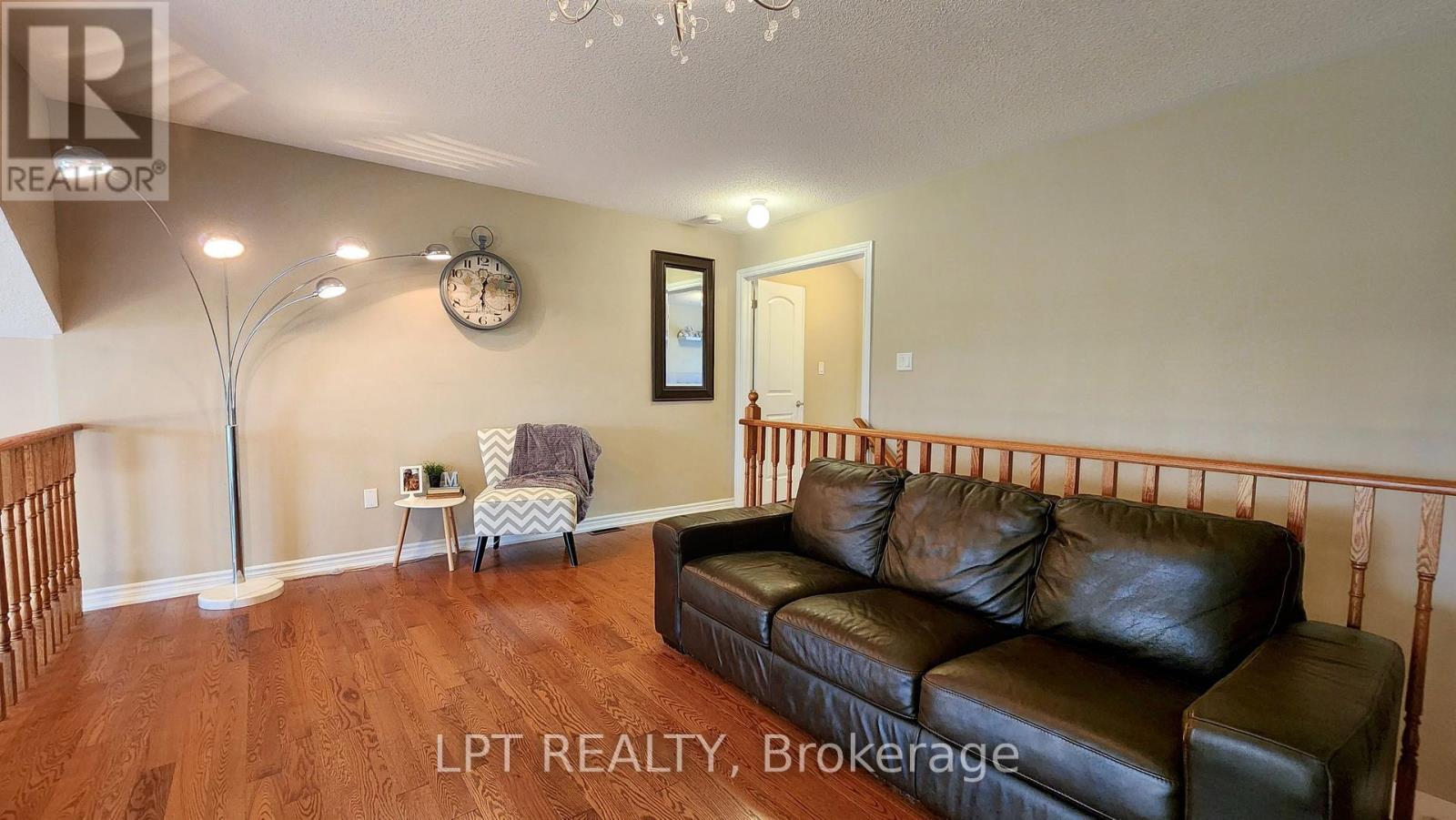 12 PLOWRIGHT ROAD - 30