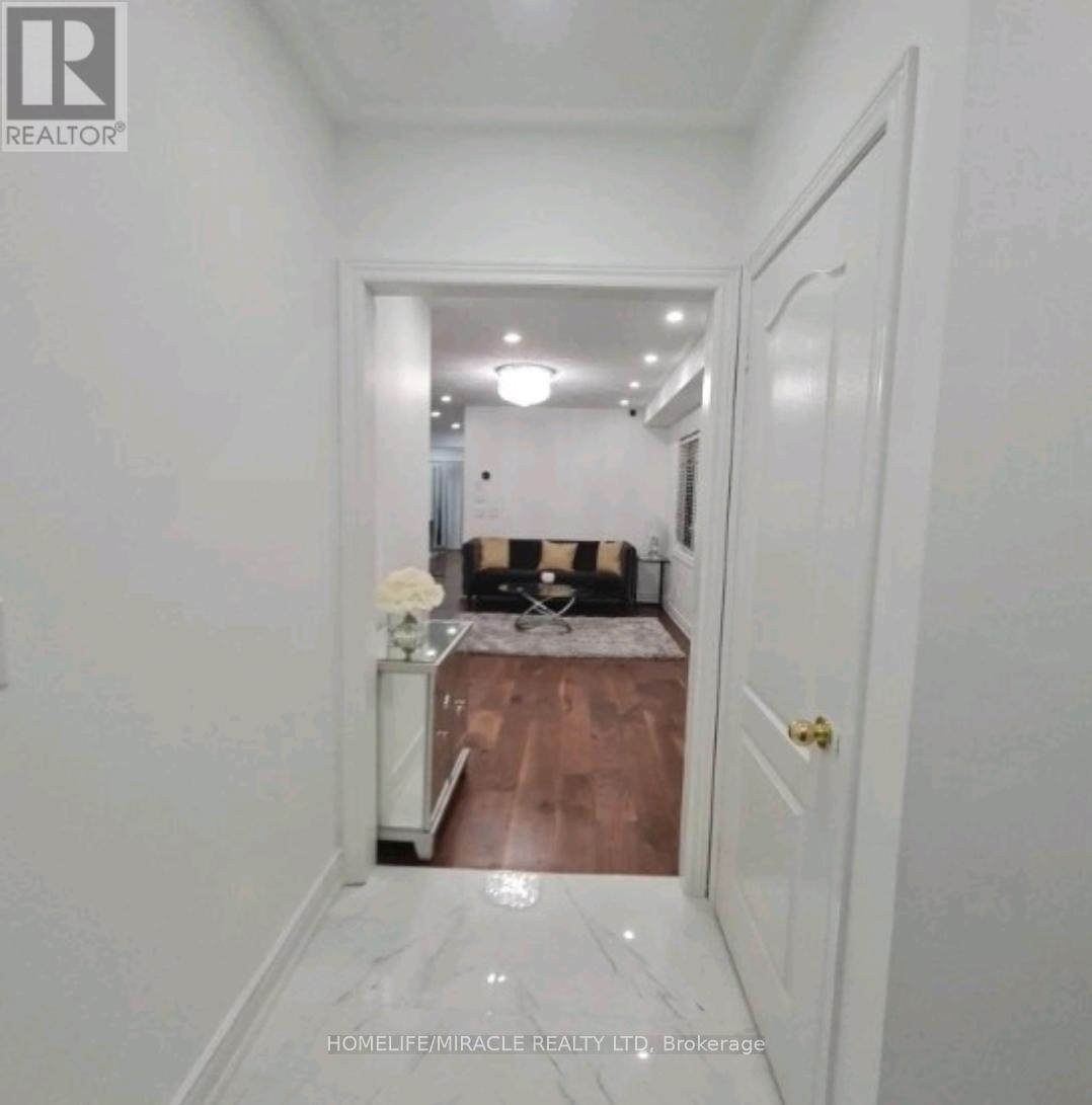 7153 VILLAGE WALK - 2