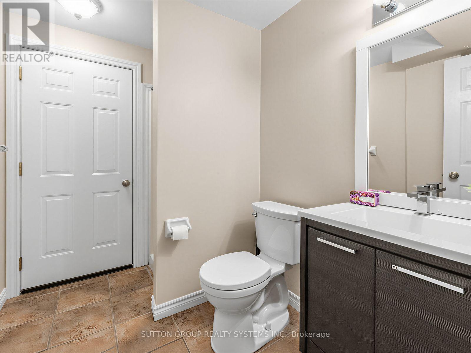 #68 30 VAUGHAN STREET - Image 38