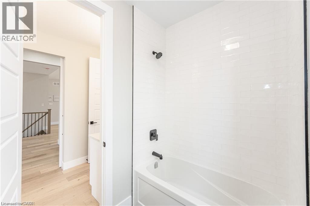 1050 WALTON Avenue - Image 26