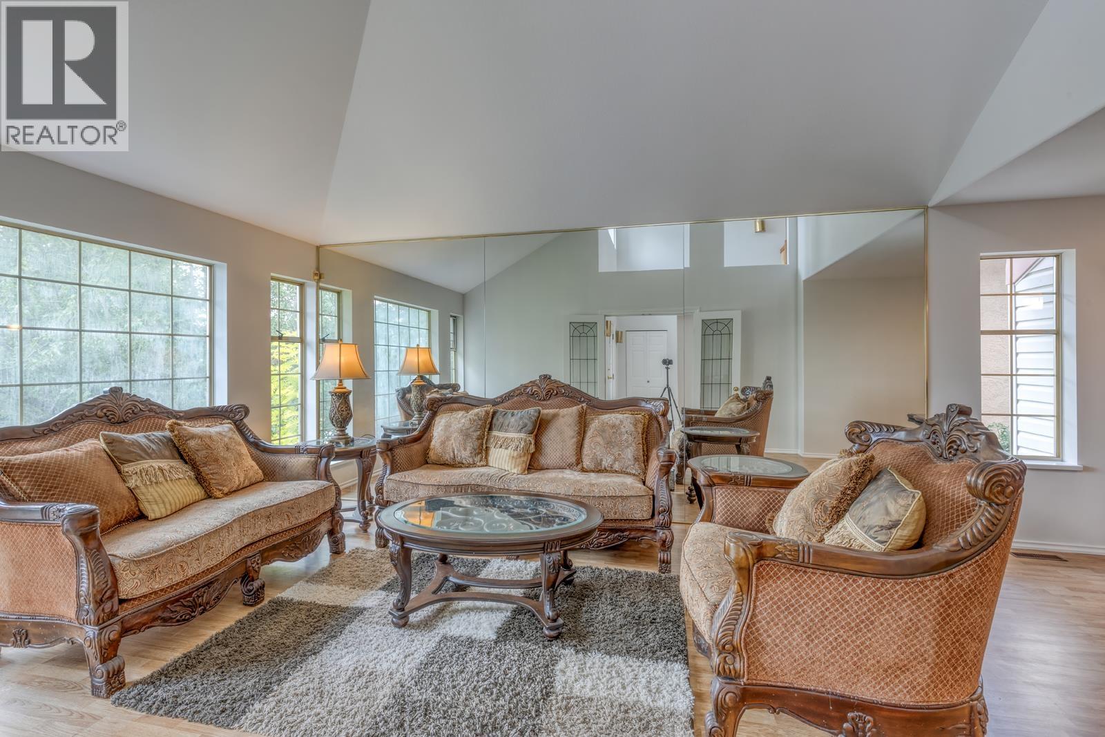 104 RAVINE DRIVE — photo 4