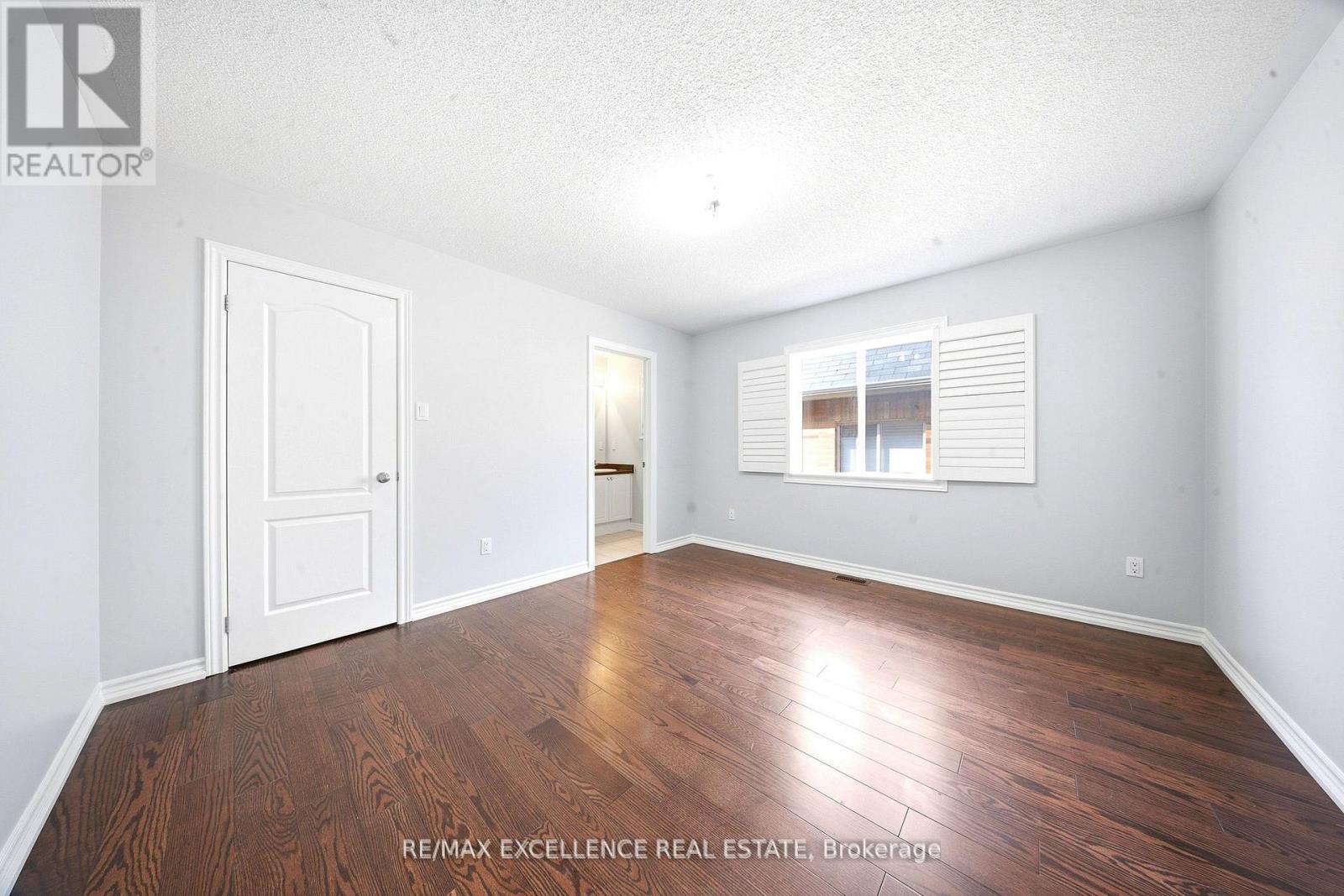 129 MORDEN DRIVE - 34