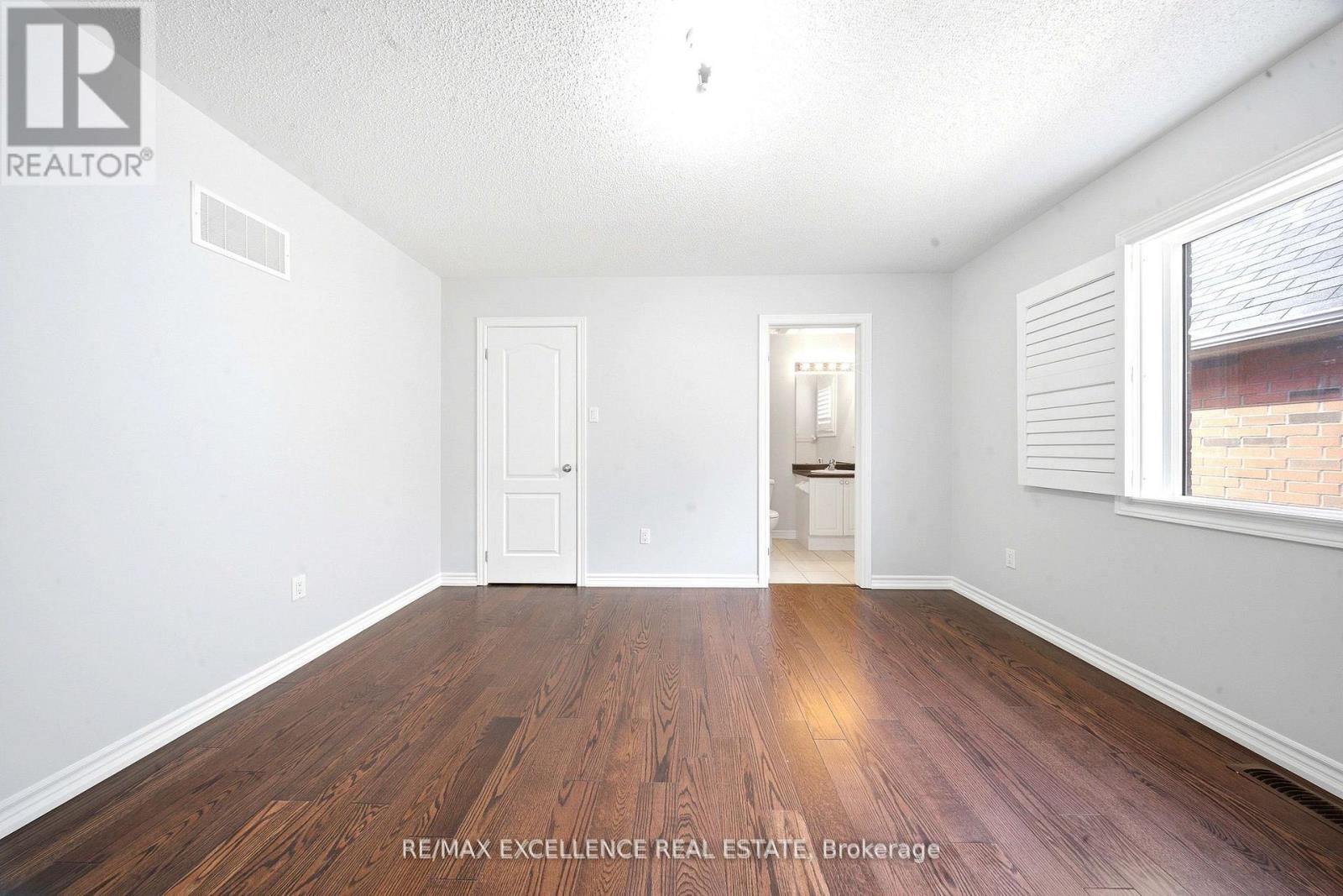 129 MORDEN DRIVE - 35