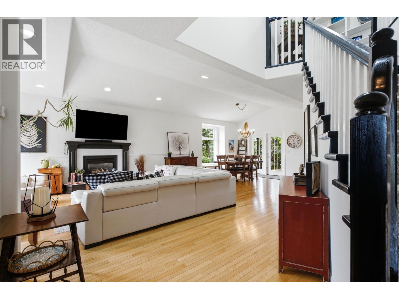 1905 BOE PLACE - 11