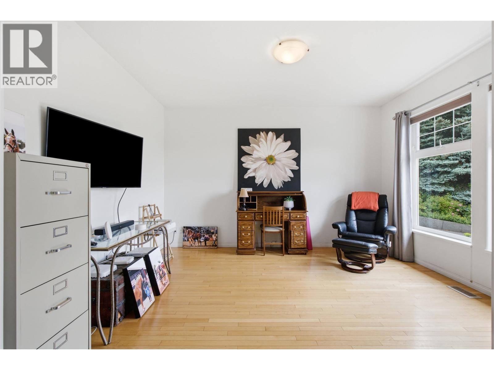 1905 BOE PLACE - 10