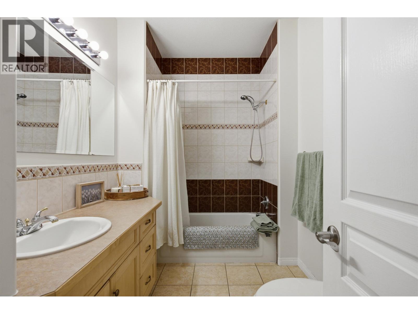 1905 BOE PLACE - 12