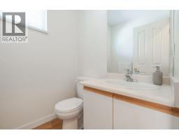 16 901 W 17th Street, North Vancouver, BC V7P1V8 Photo 7