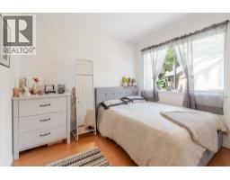 16 901 W 17th Street, North Vancouver, BC V7P1V8 Photo 9
