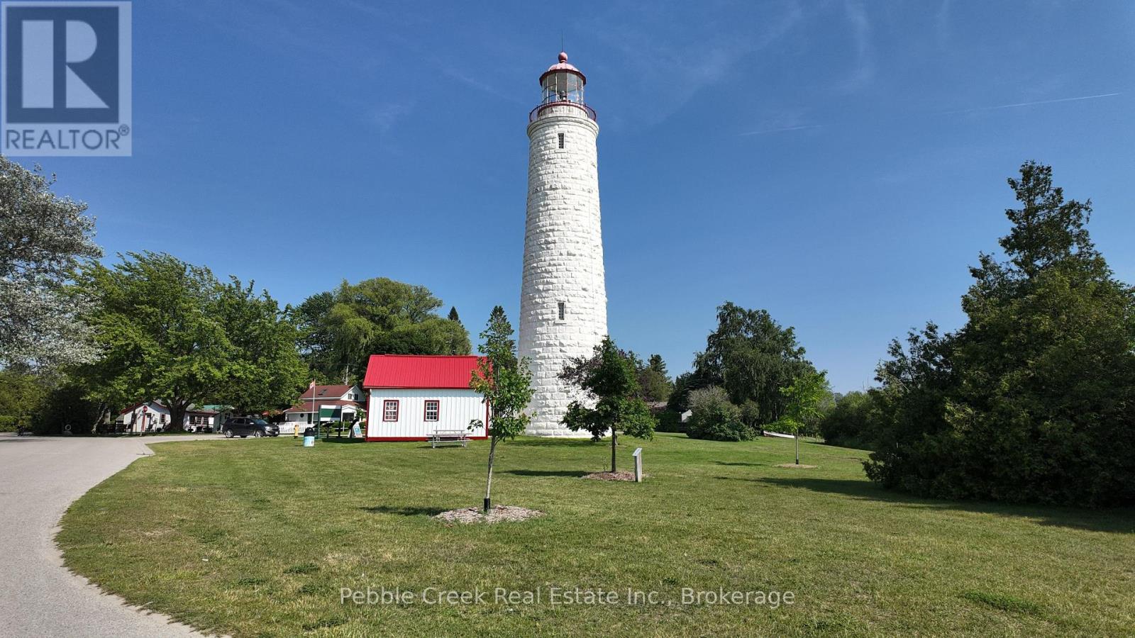 412 ASH STREET - 26