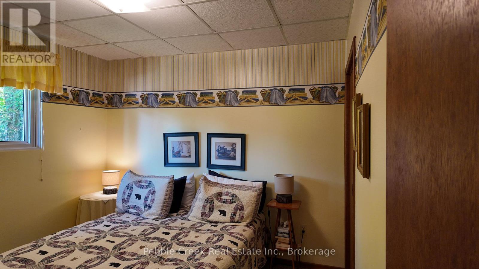 412 ASH STREET - 8