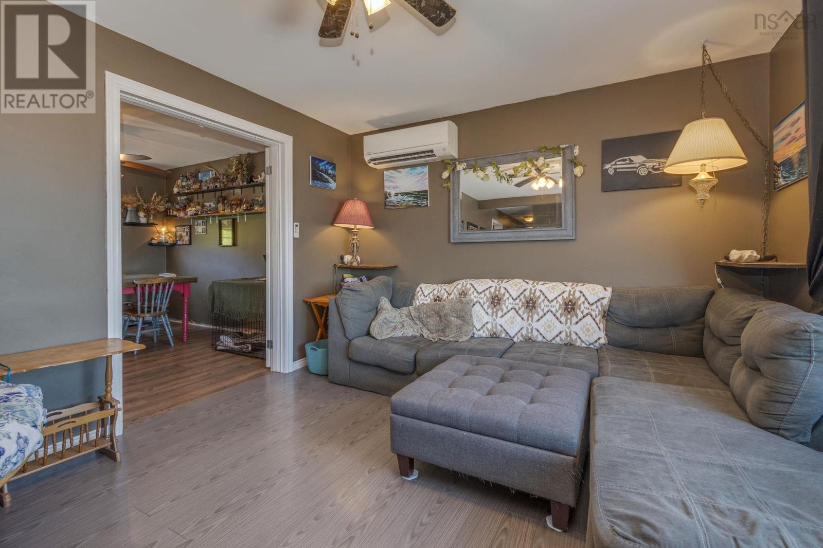 7 Dale Avenue - 10