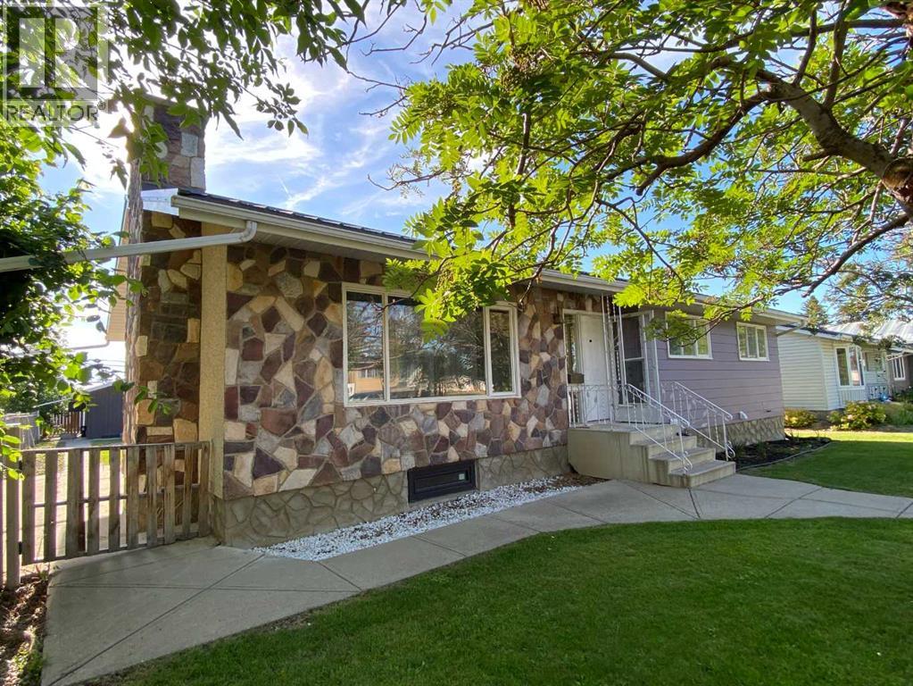 31 10 Street W - 2