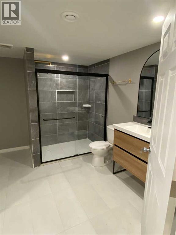 31 10 Street W - 23