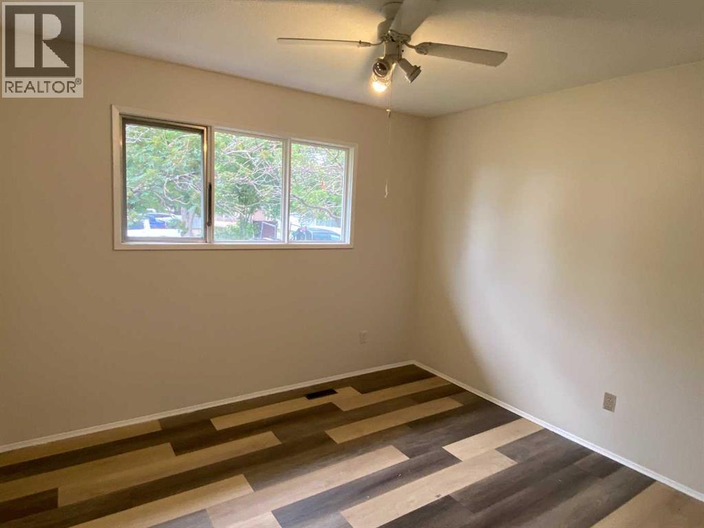 31 10 Street W - 20