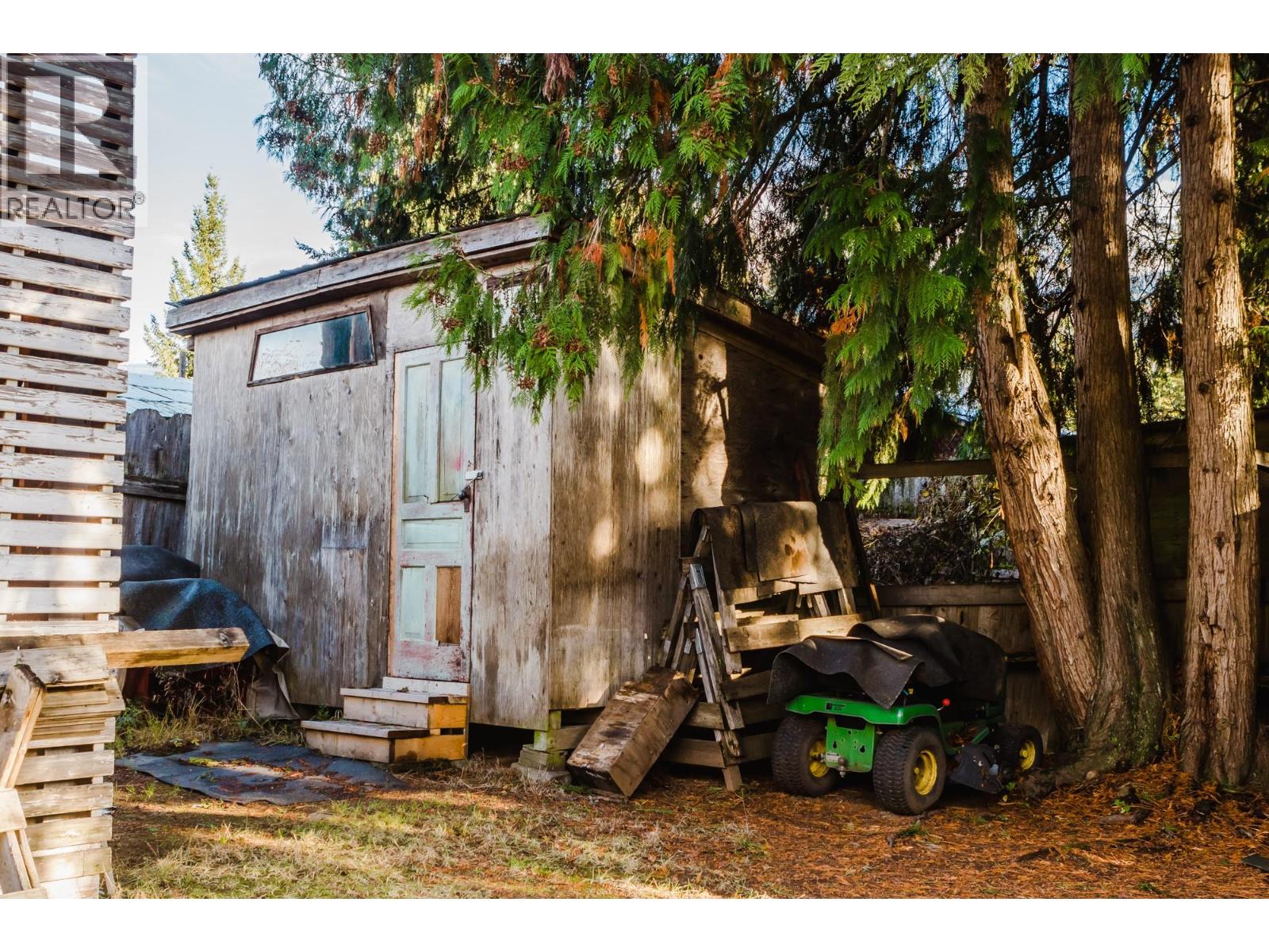 3974 Malakwa Station Road - 21
