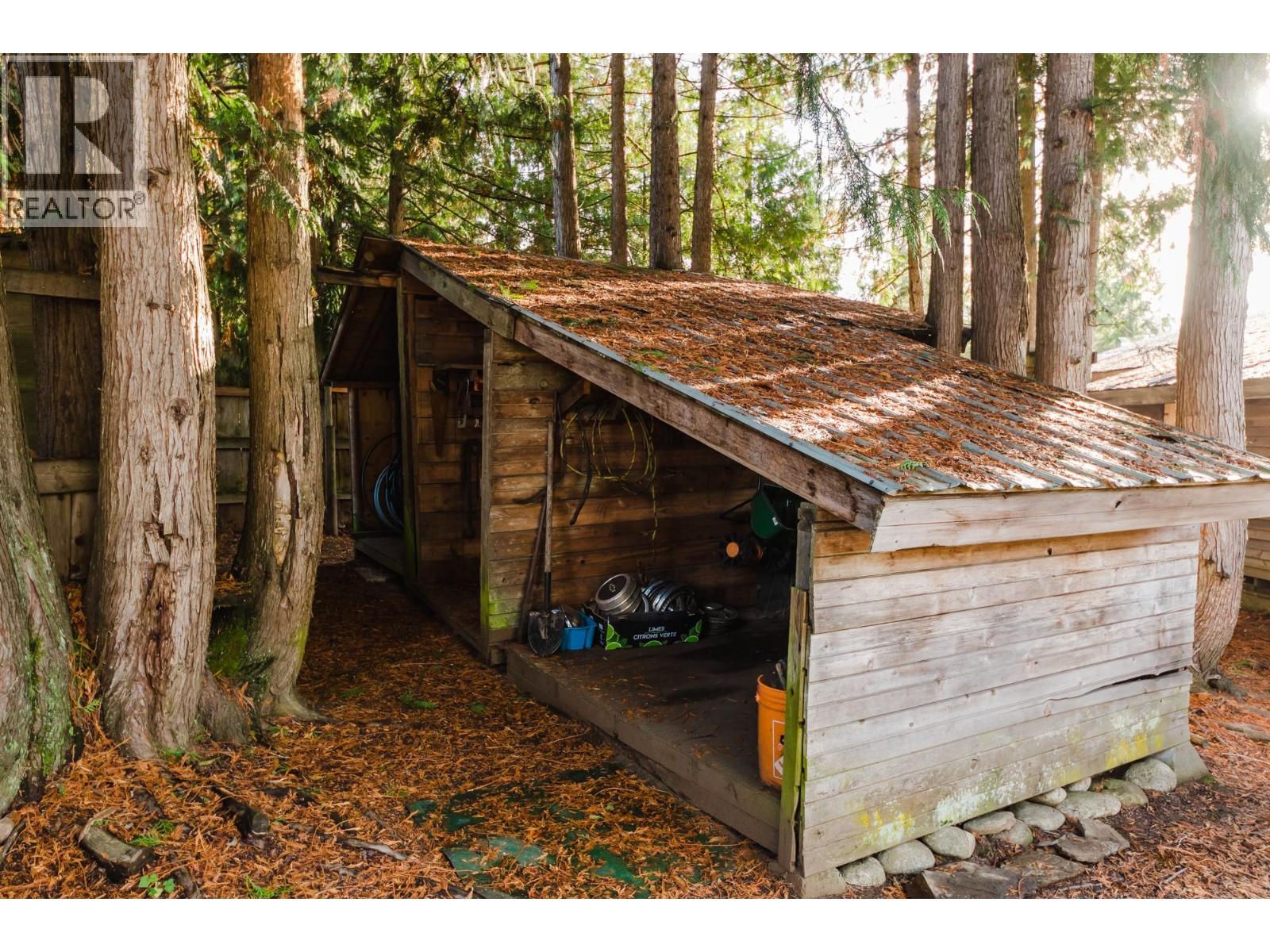 3974 Malakwa Station Road - 25