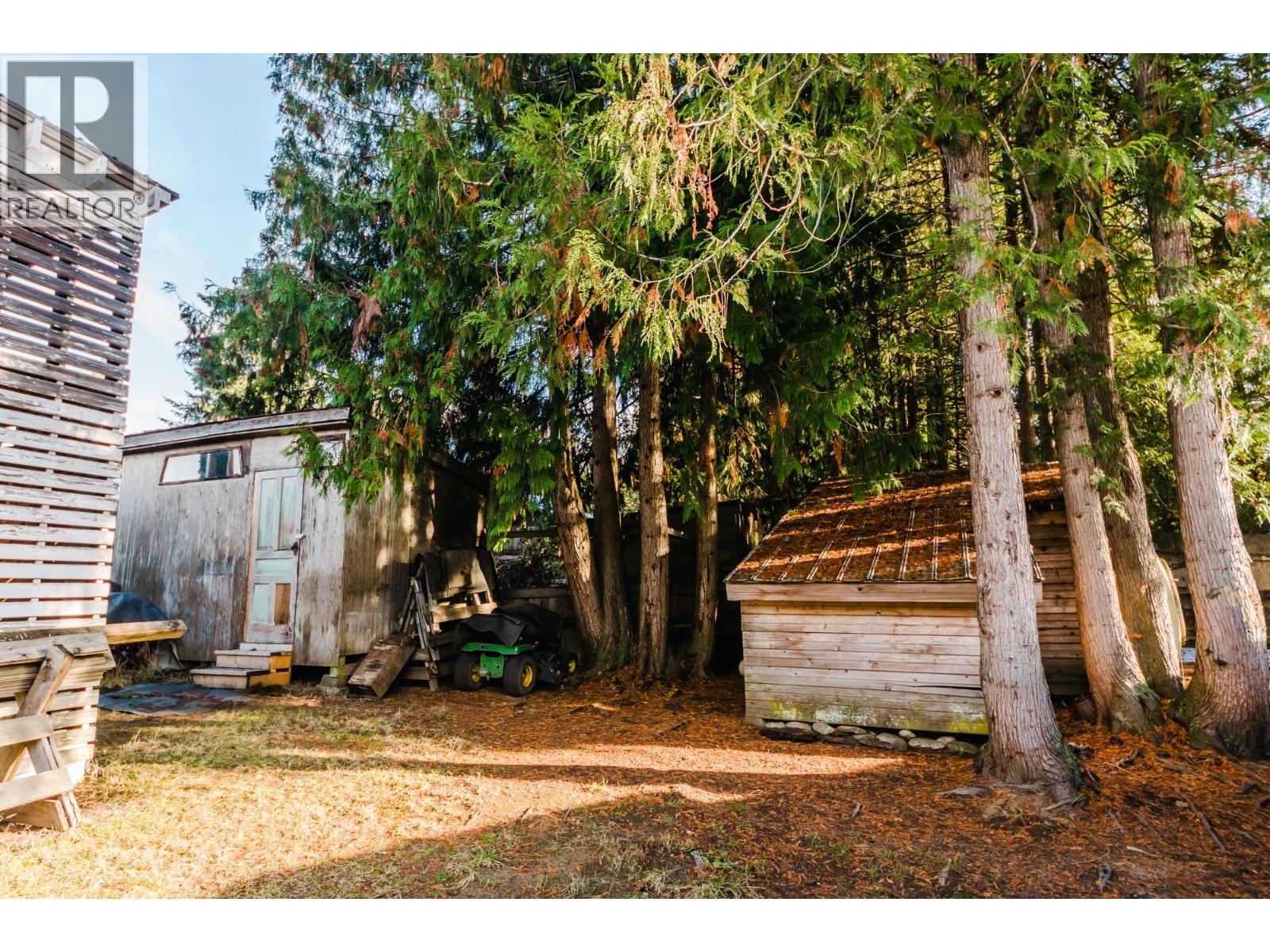 3974 Malakwa Station Road - 22